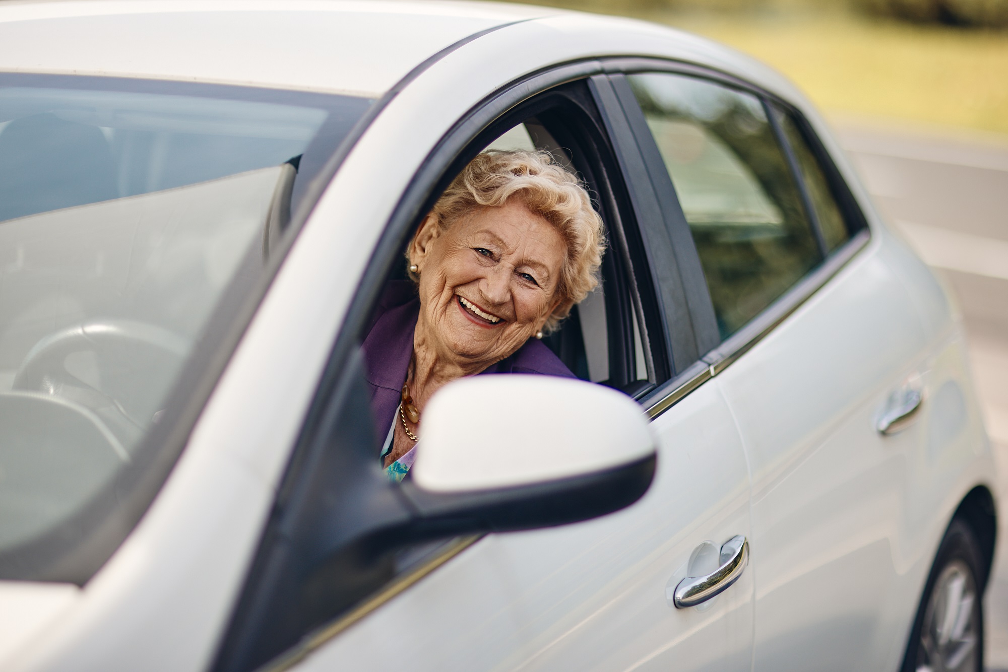 »Meni je avto srčni prijatelj, ne samo potreba.«  Vida 'Brzinca' Bogataj, 86 let