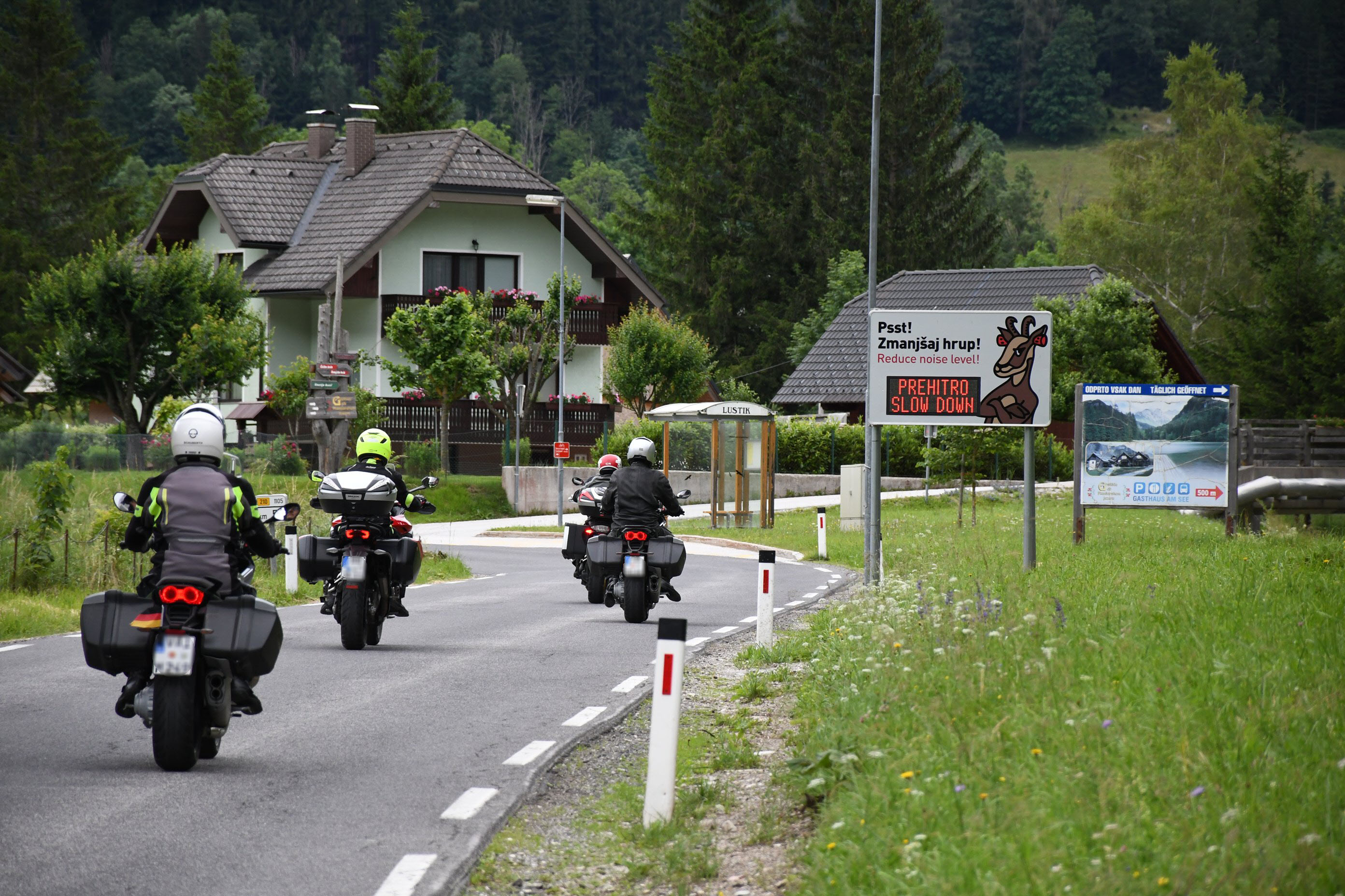 Jezersko, hrup, tabla, hitrost