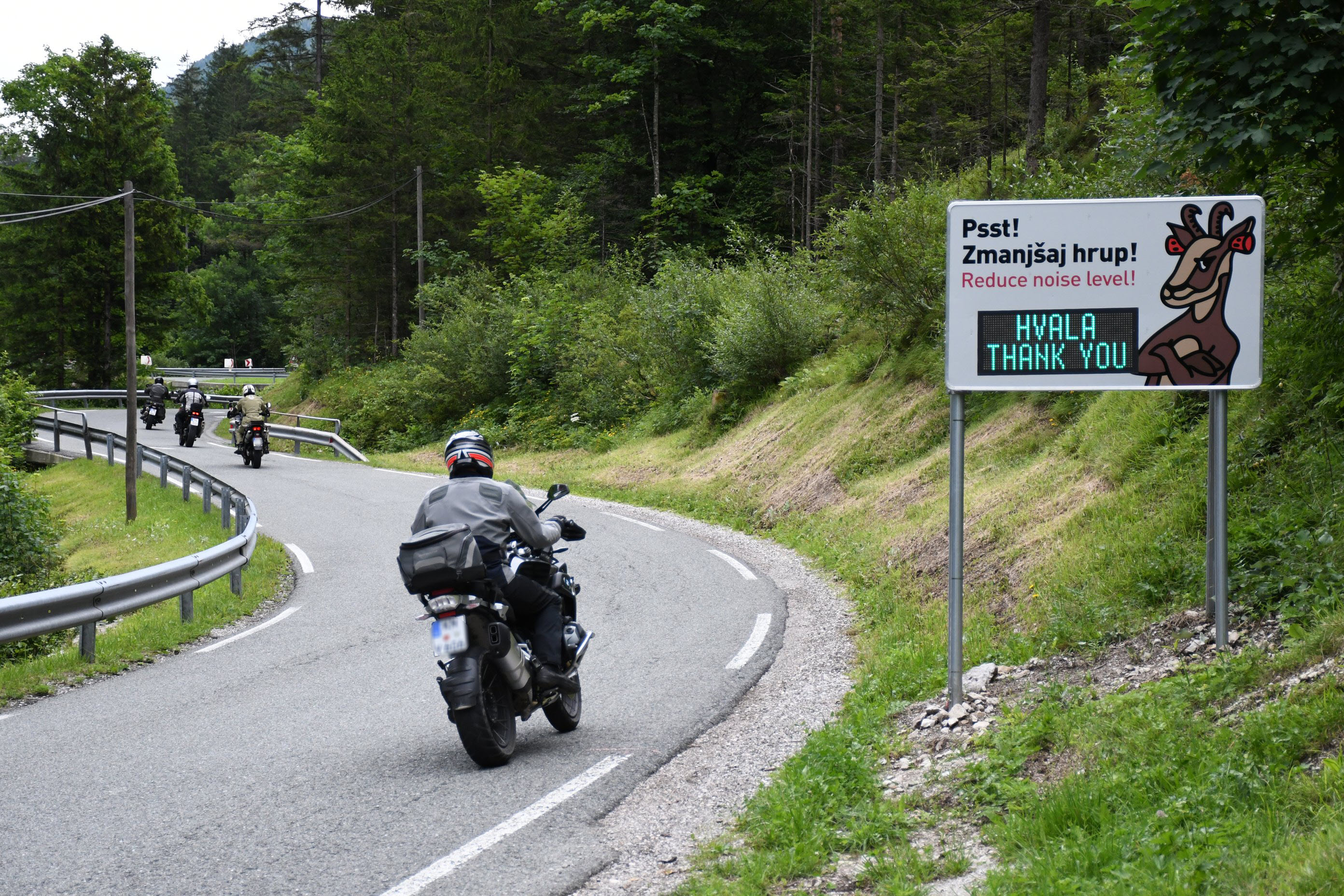 Jezersko, hrup, tabla, hitrost