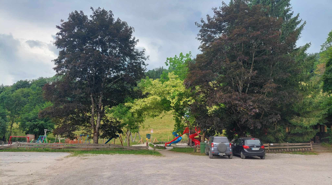 Parkirišče Krpin v Begunjah