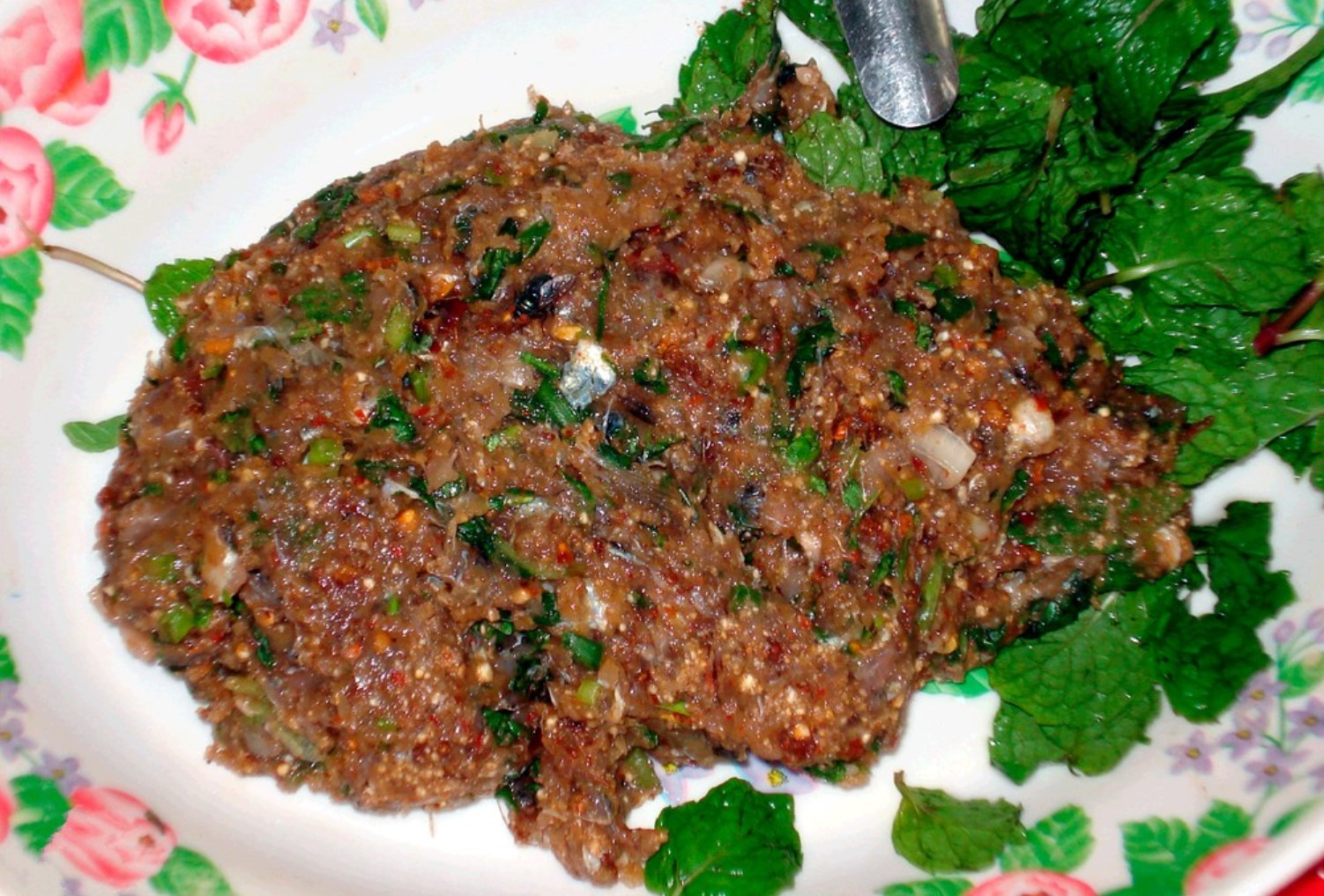 Koi Pla, Tajska tradicionalna jed