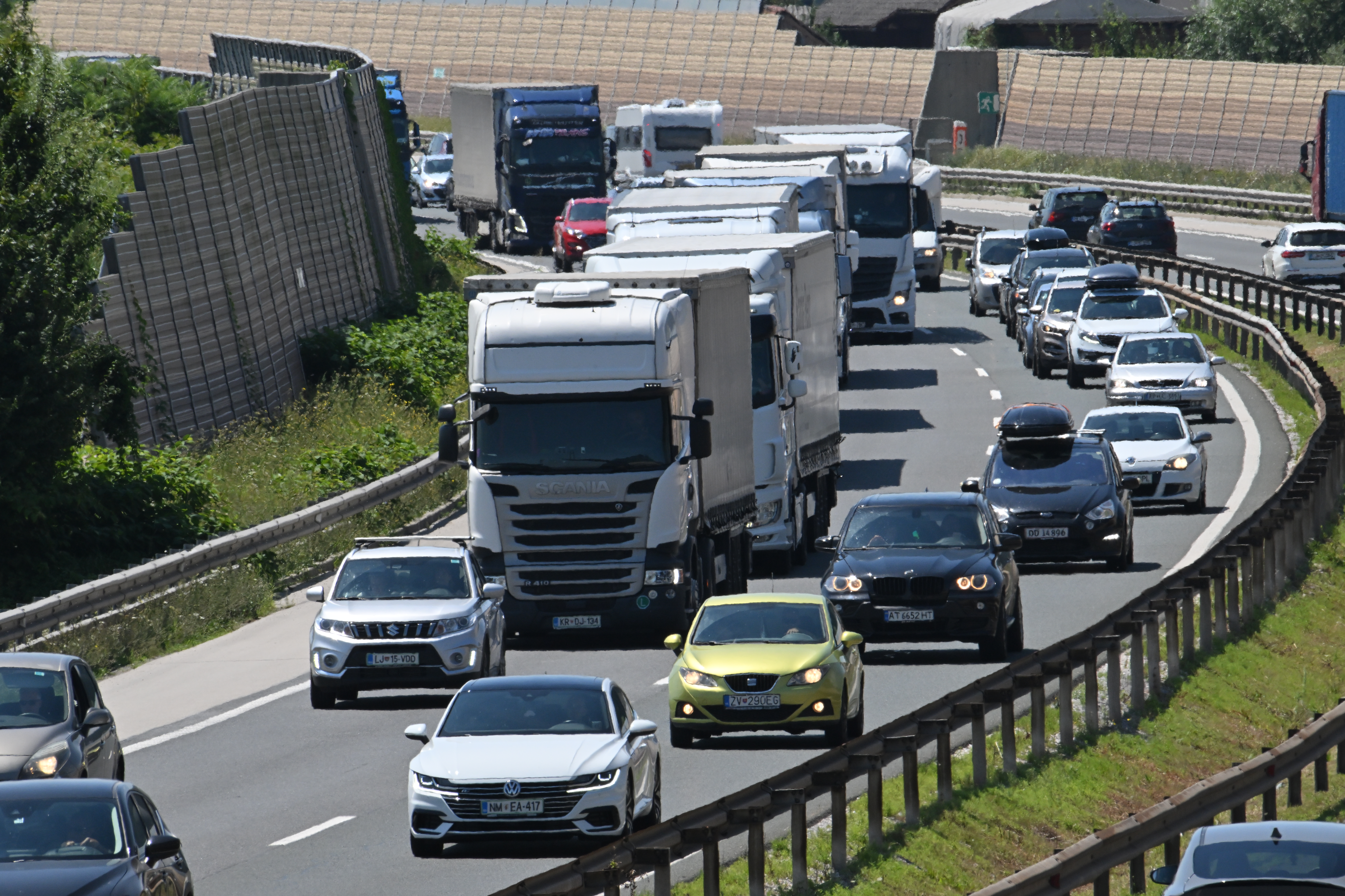 gneča na primorski avtocesti