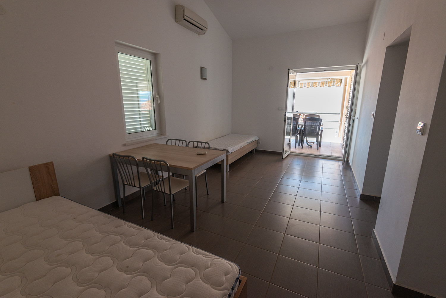 Stara Gavza, počitniška hiška, Cres, naselje