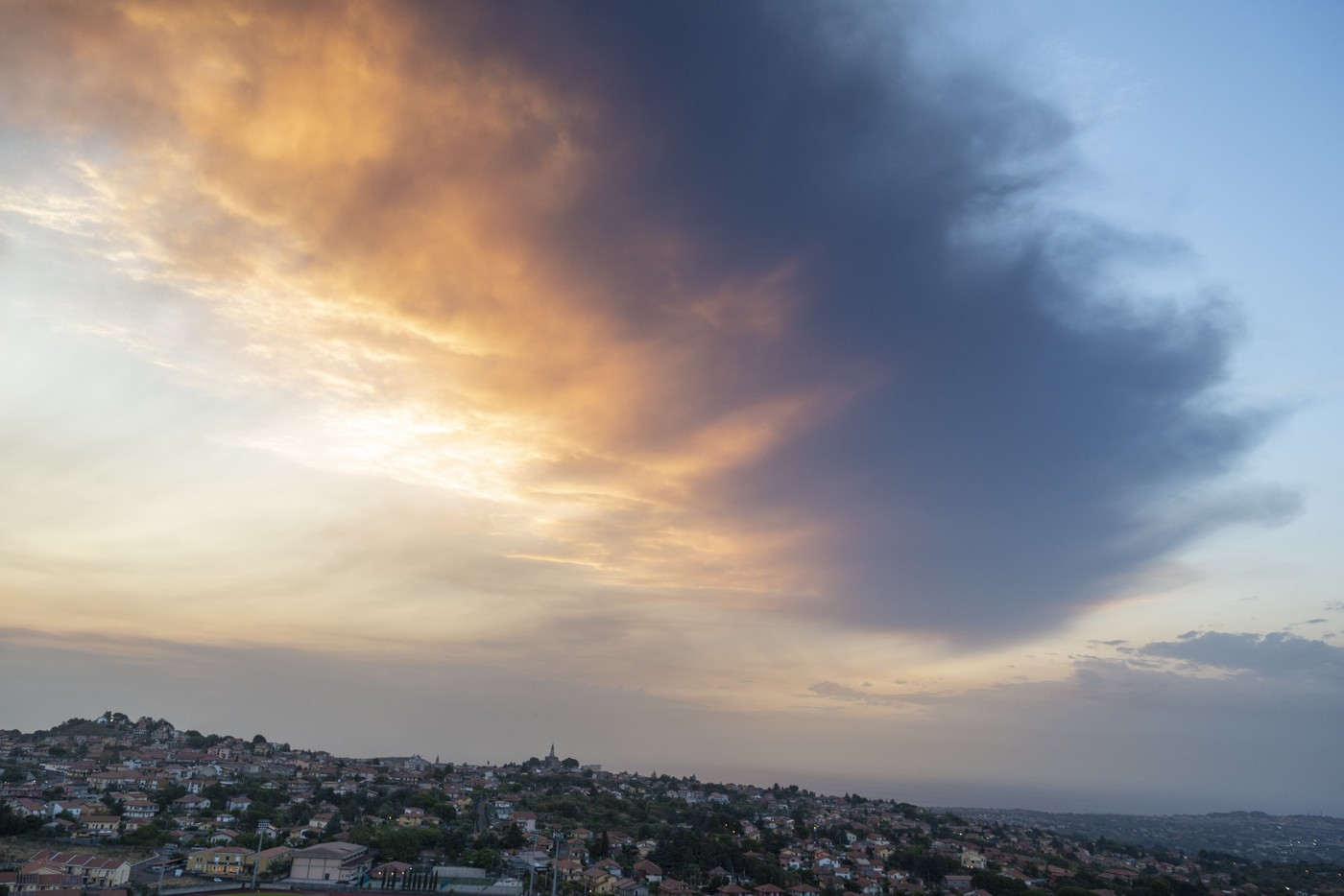 Pepel nad Catanio (Foto: PROFIMEDIA)