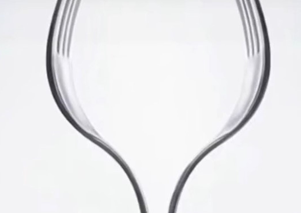 optična iluzij, vinski kozarec, vilice