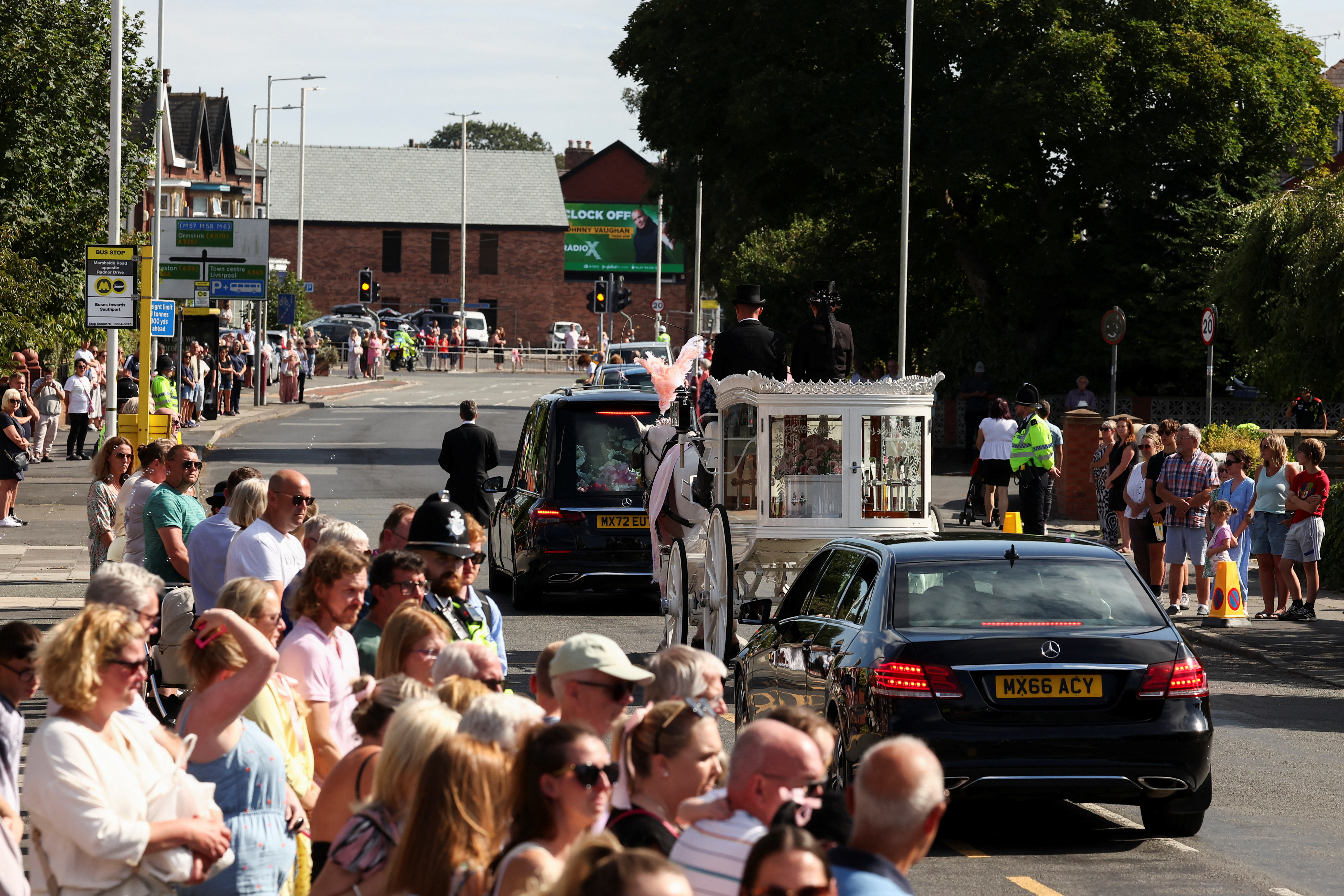 southport, napad, deklice, pogreb