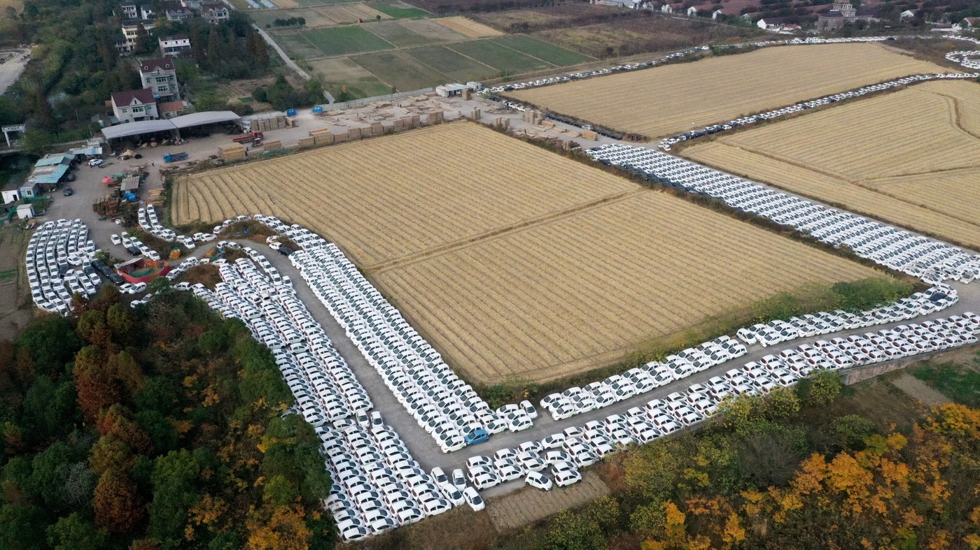 Pokopališče električnih avtomobilov v Jianxingu (Foto: PROFIMEDIA)
