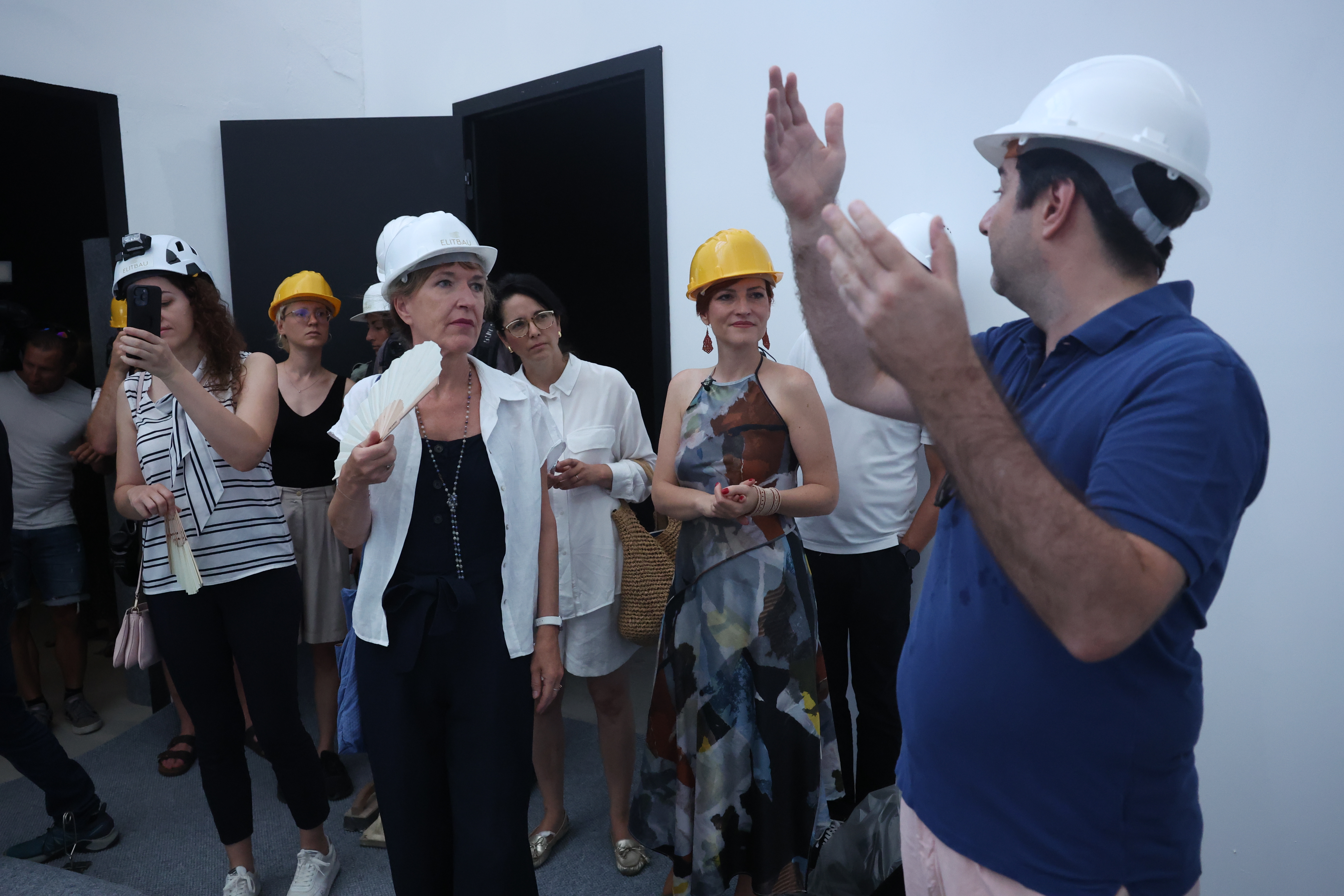 SNG Drama Ljubljana, prenova, Litostrojska, nadomestna lokacija, Asta Vrečko