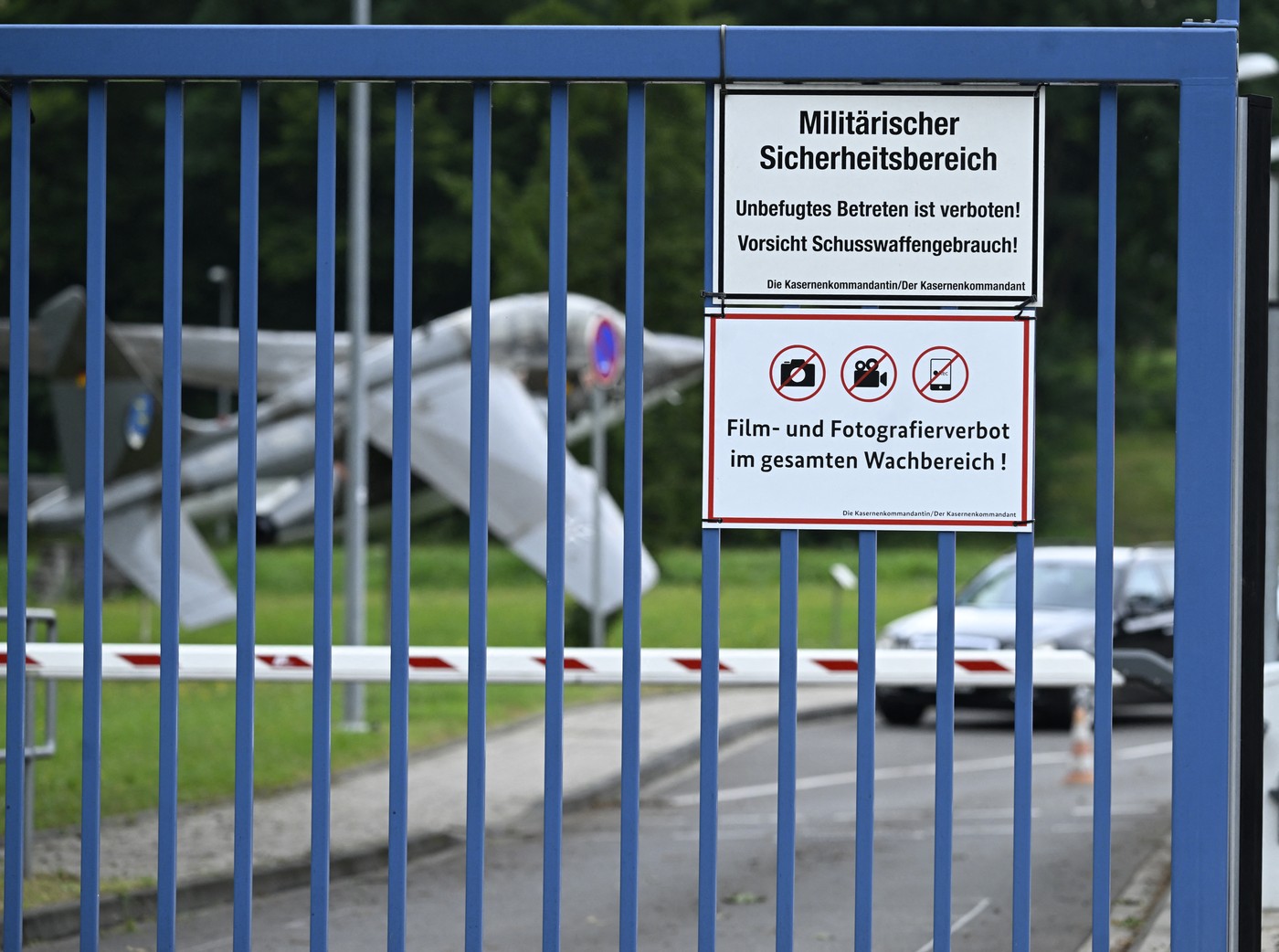 vojaška baza cologne-wahn, sabotaža