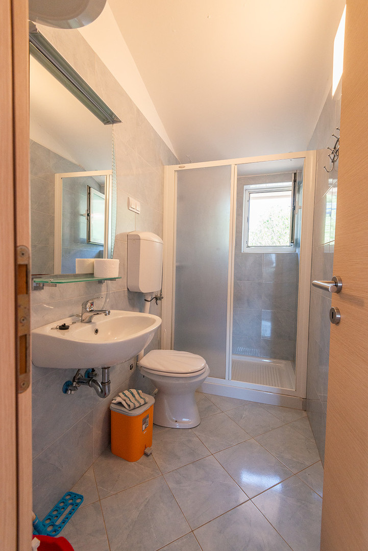 Stara Gavza, počitniška hiška, Cres, naselje