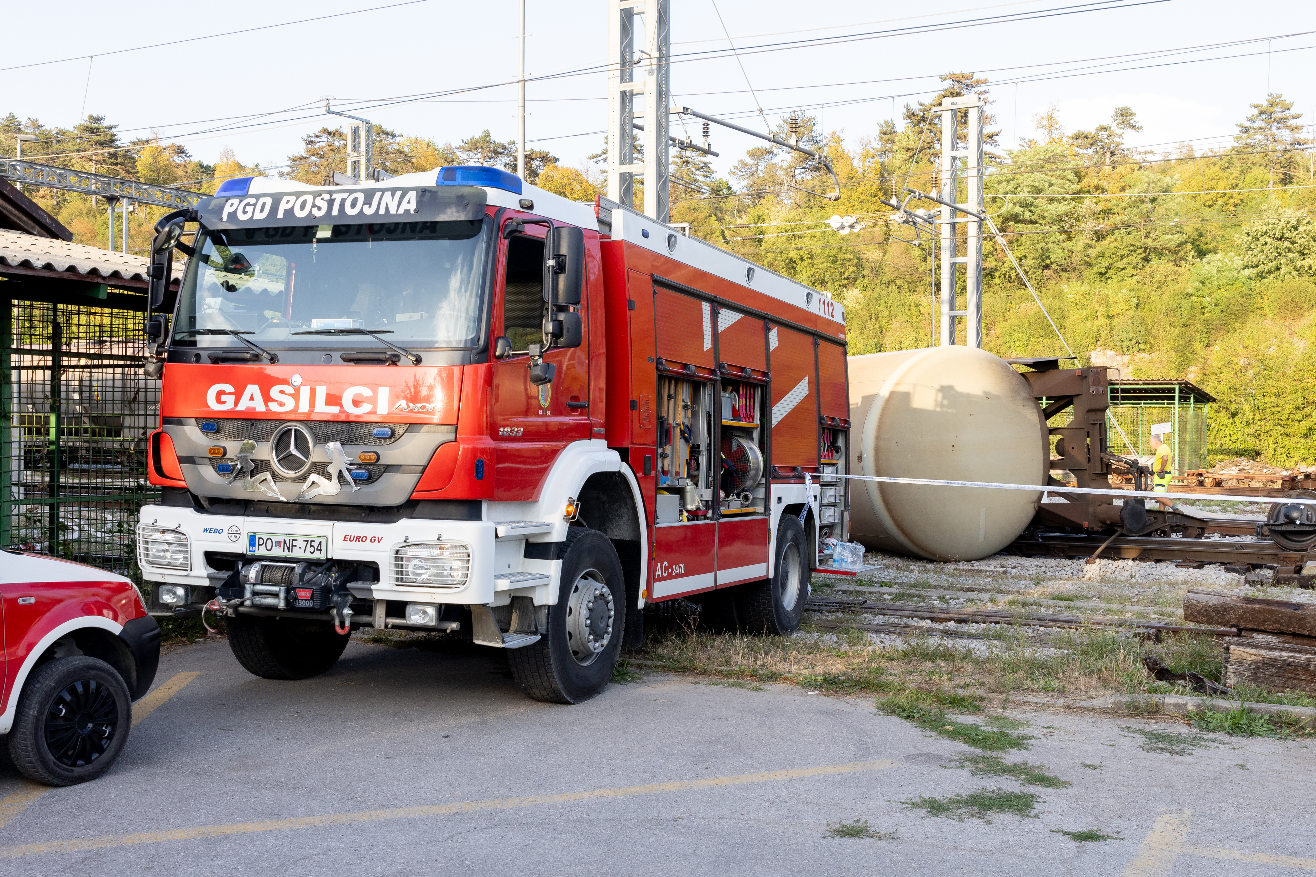 prevrnjen vagon z dizlom