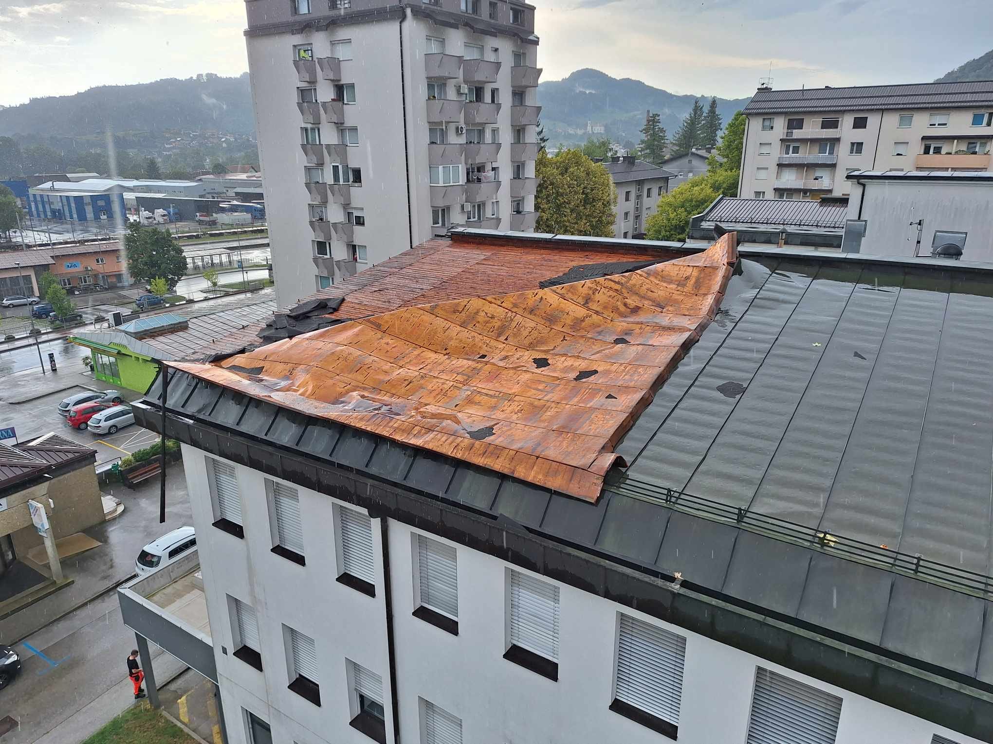 neurje, nevihta, sevnica