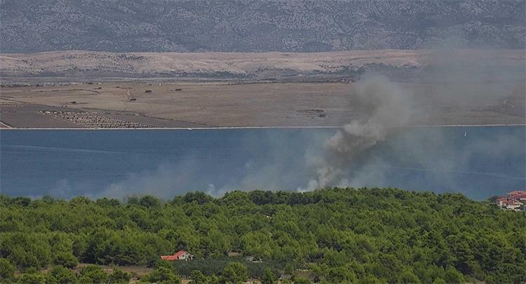 Zagorelo na hrvaškem otoku Vir