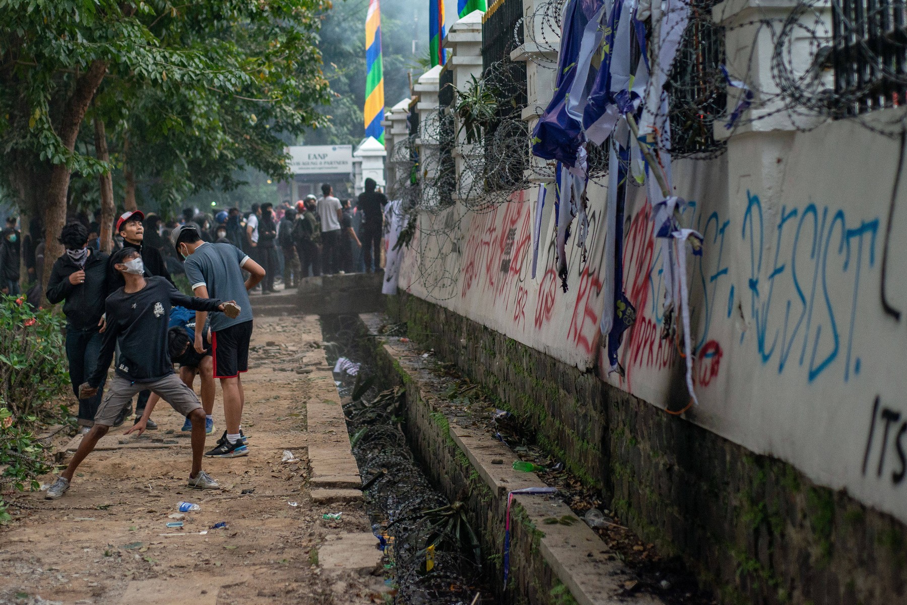 Nasilni protesti v več indonezijskih mestih