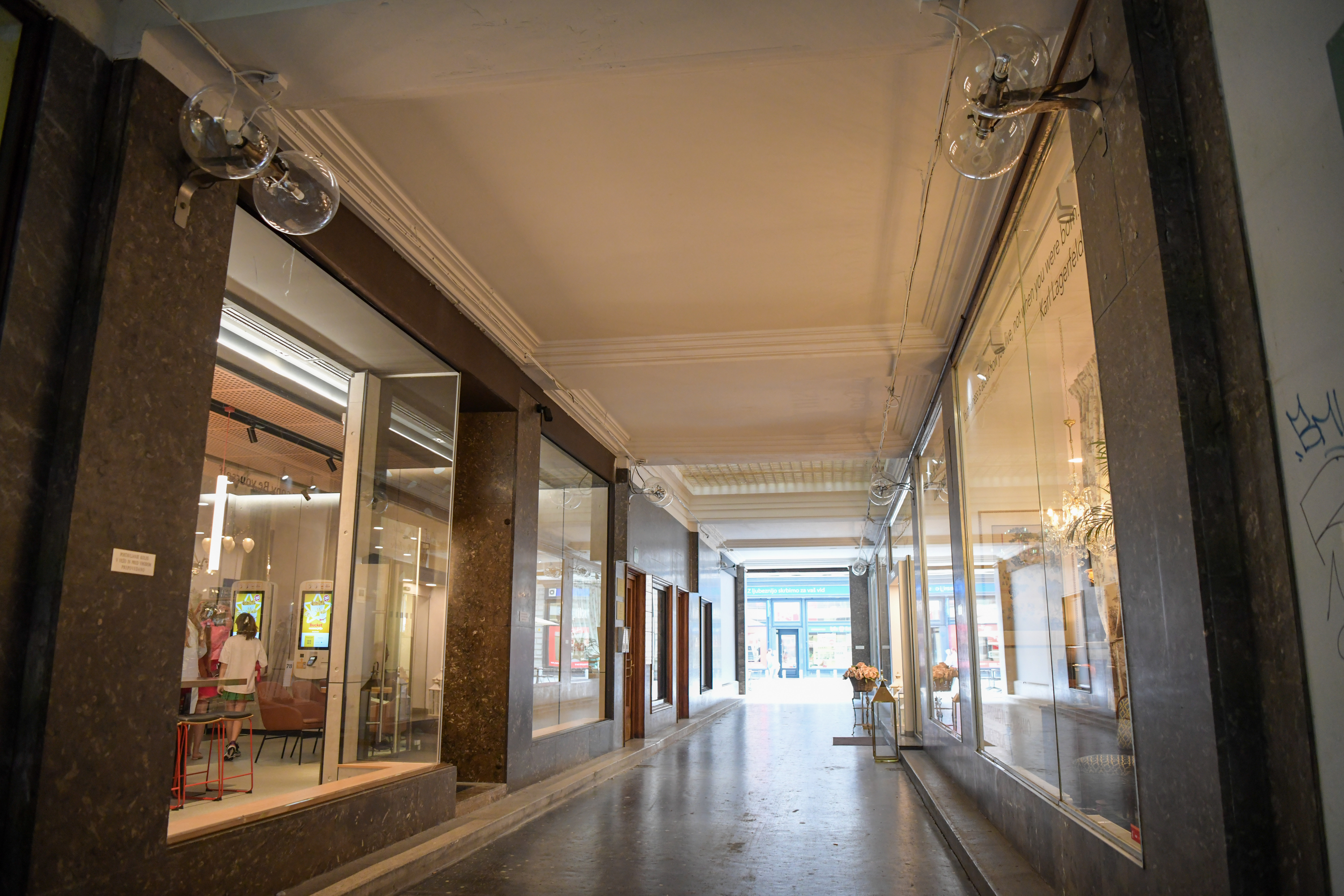 Pasaža, Nebotičnik