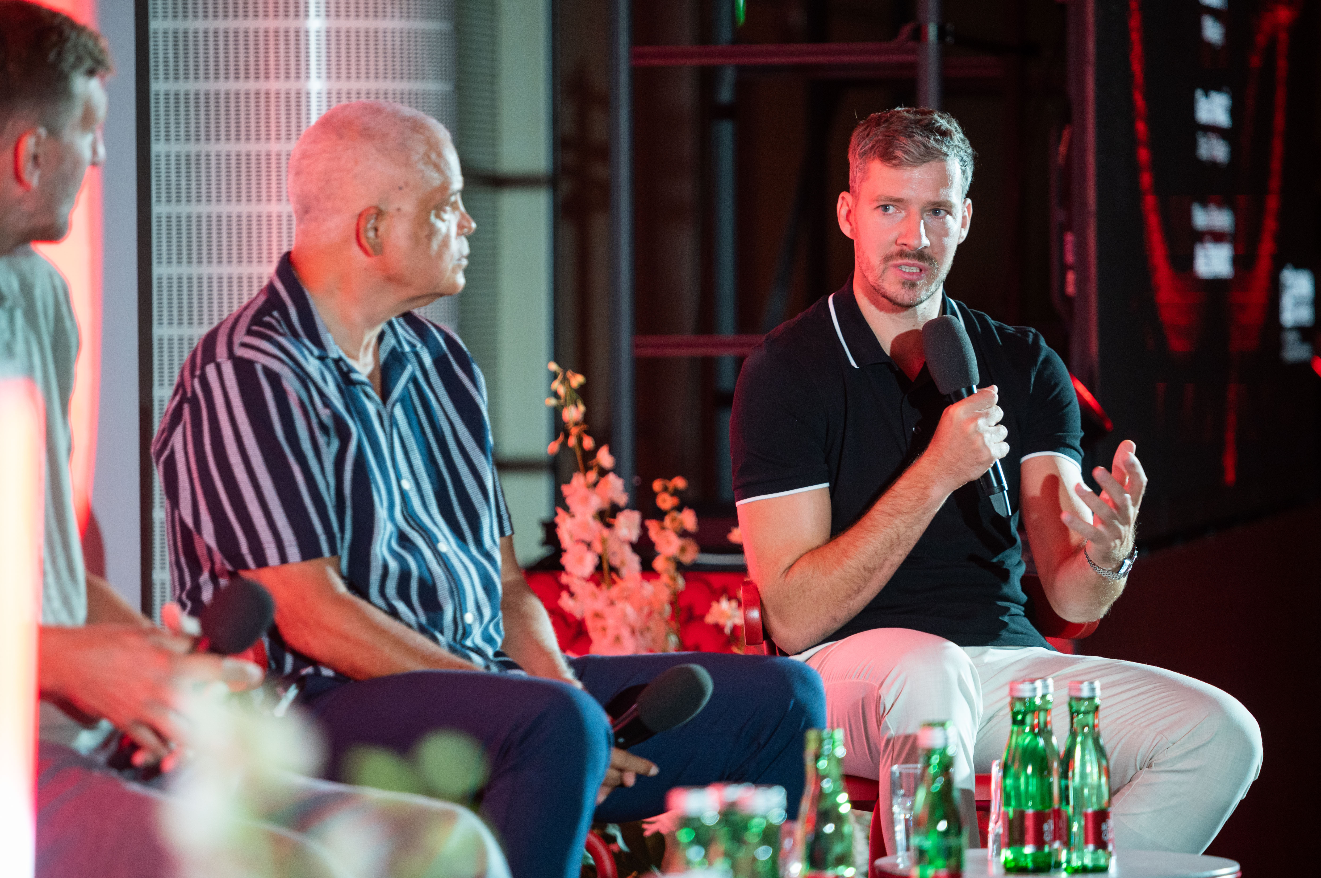 poslovno-športno-družabni dogodek Night of the Dragon Business Talk