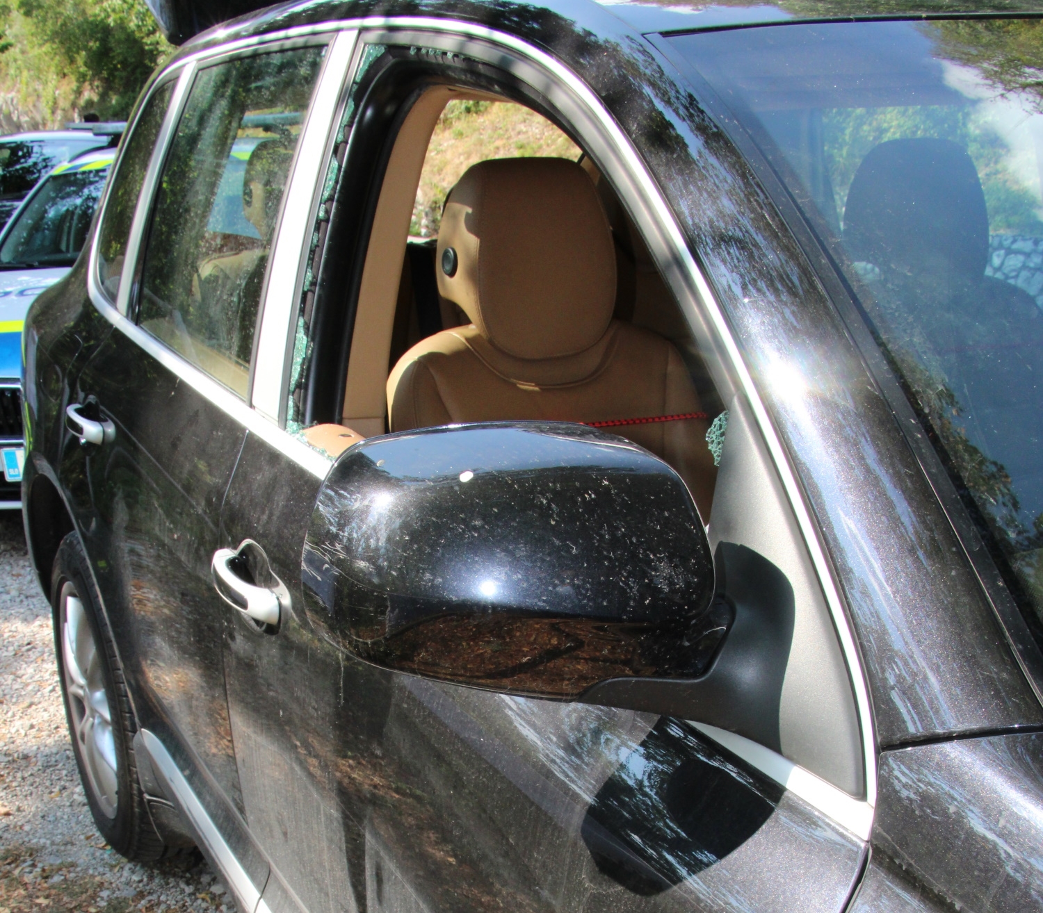 arhivska fotografija vlomvavtonabovškem