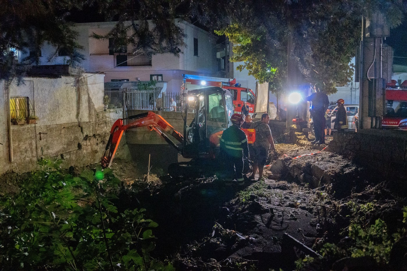 italija, zemeljski plaz, iskanje