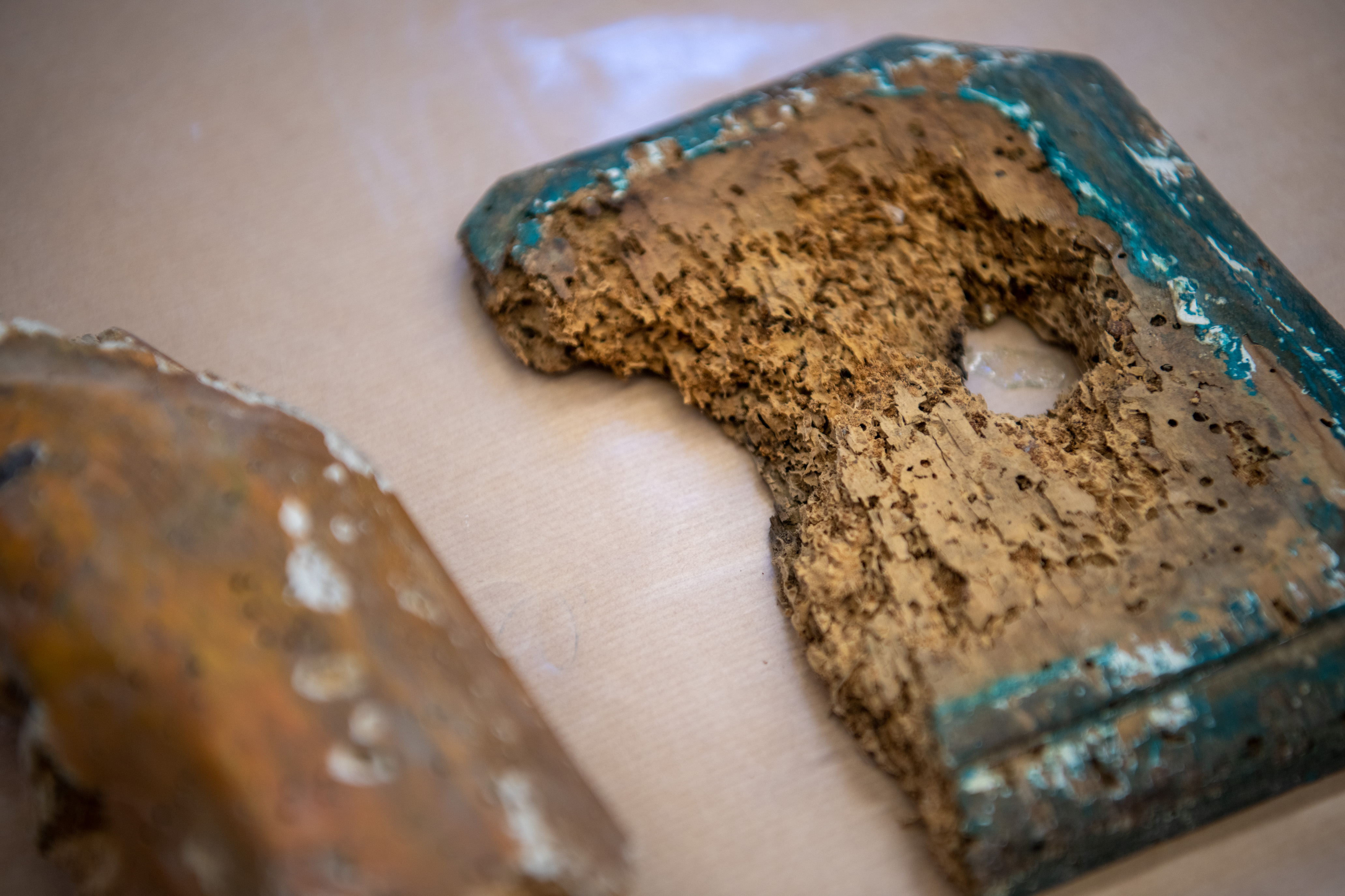 umetnost, restavratorski center, les,