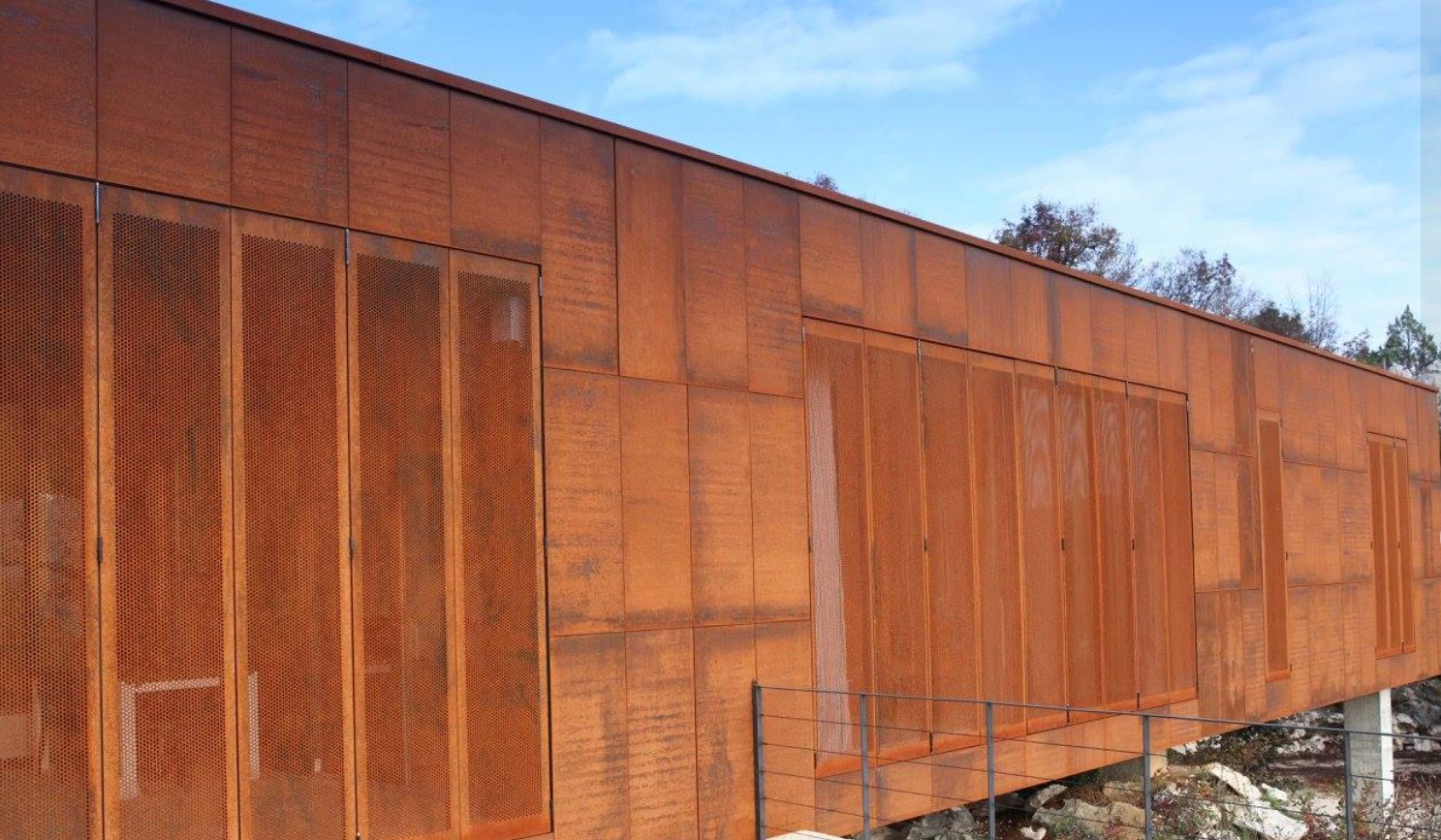 Foto: Zajem zaslona/FACEBOOK/Business Art 