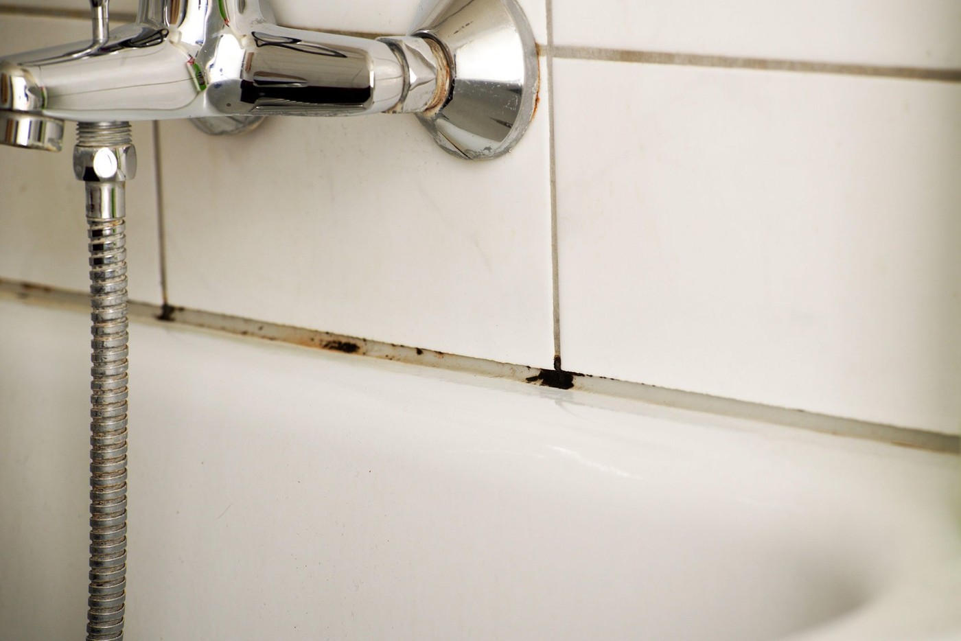 kopalna kad, umazana kopalna kad, pipa