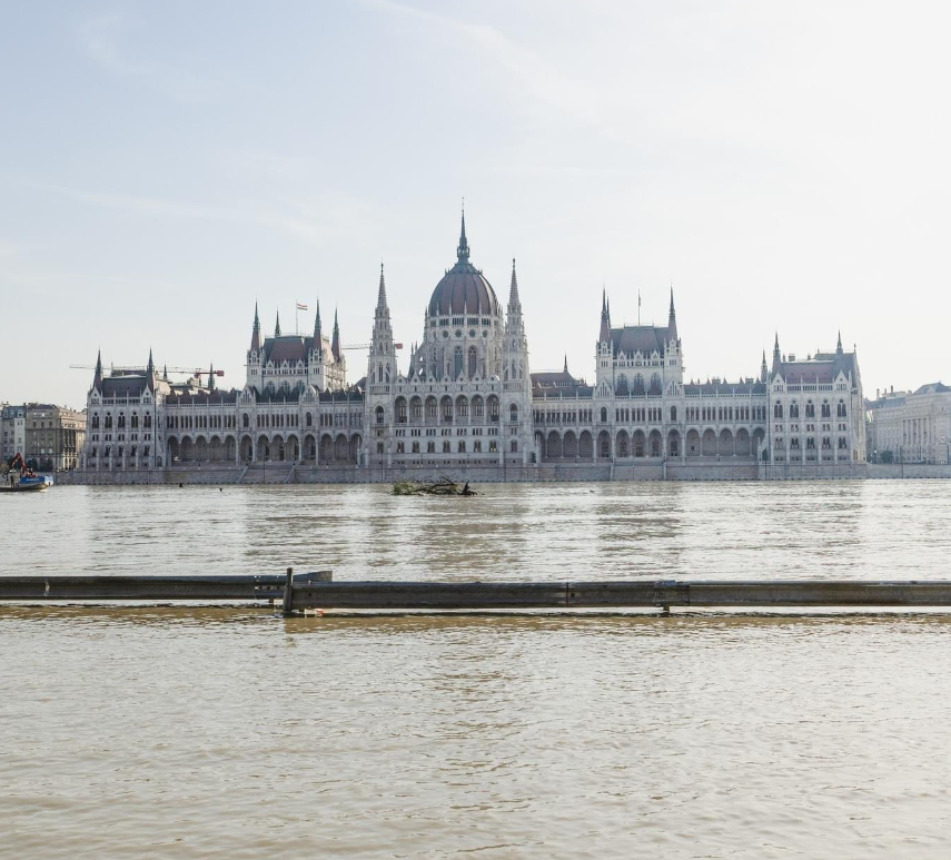 1726751872-budapest-parliament.png