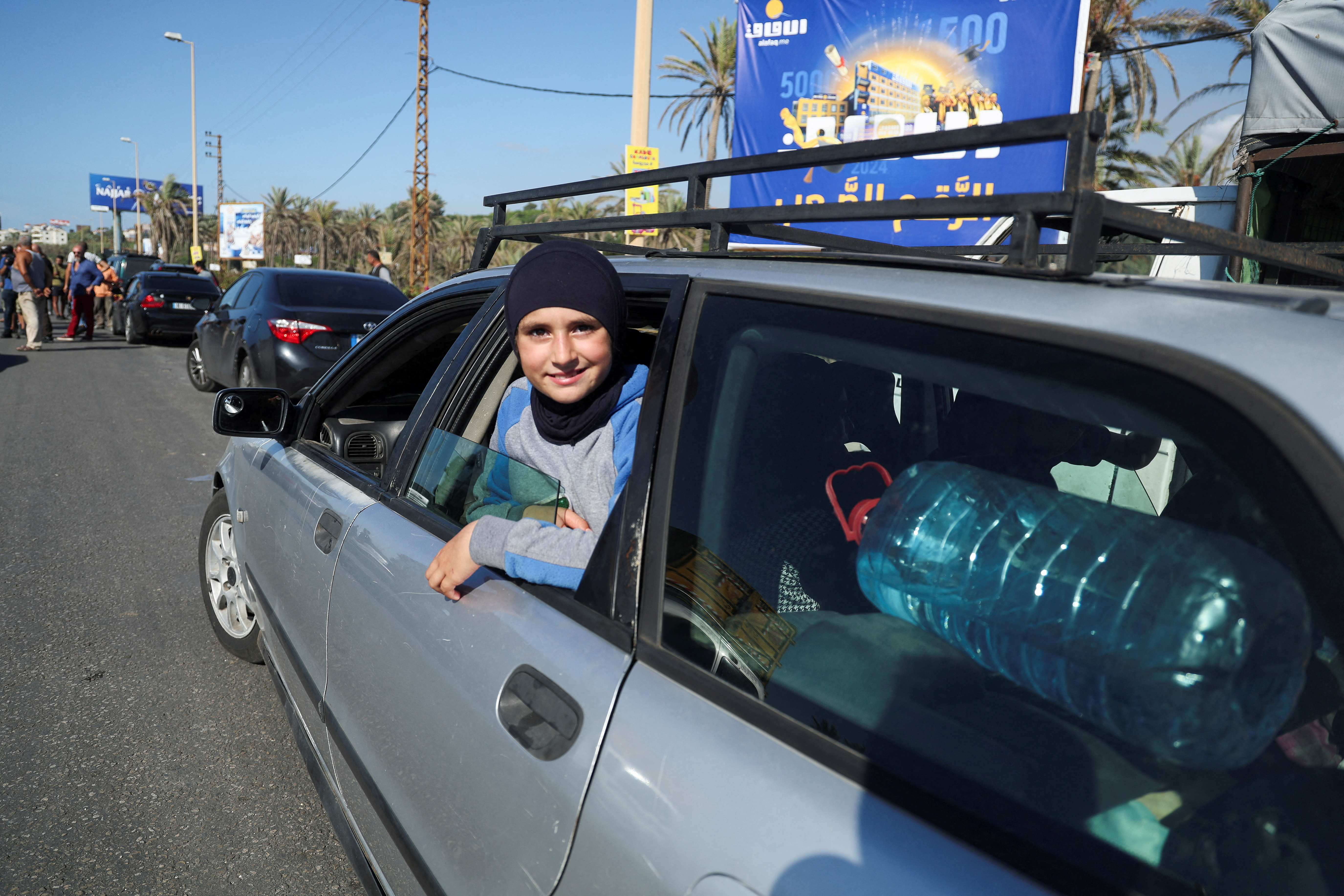 Libanonci z juga bežijo na sever države
(Foto: REUTERS/Amr Abdallah Dalsh)