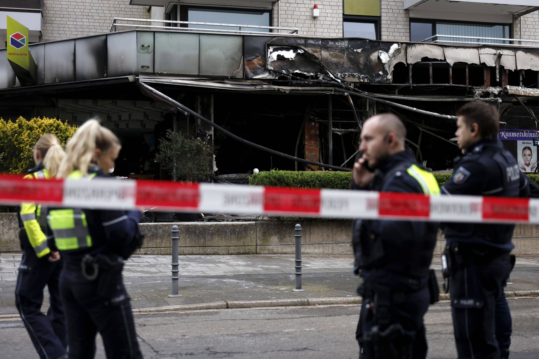 Prizor po eksploziji v Kölnu (Foto: PROFIMEDIA)