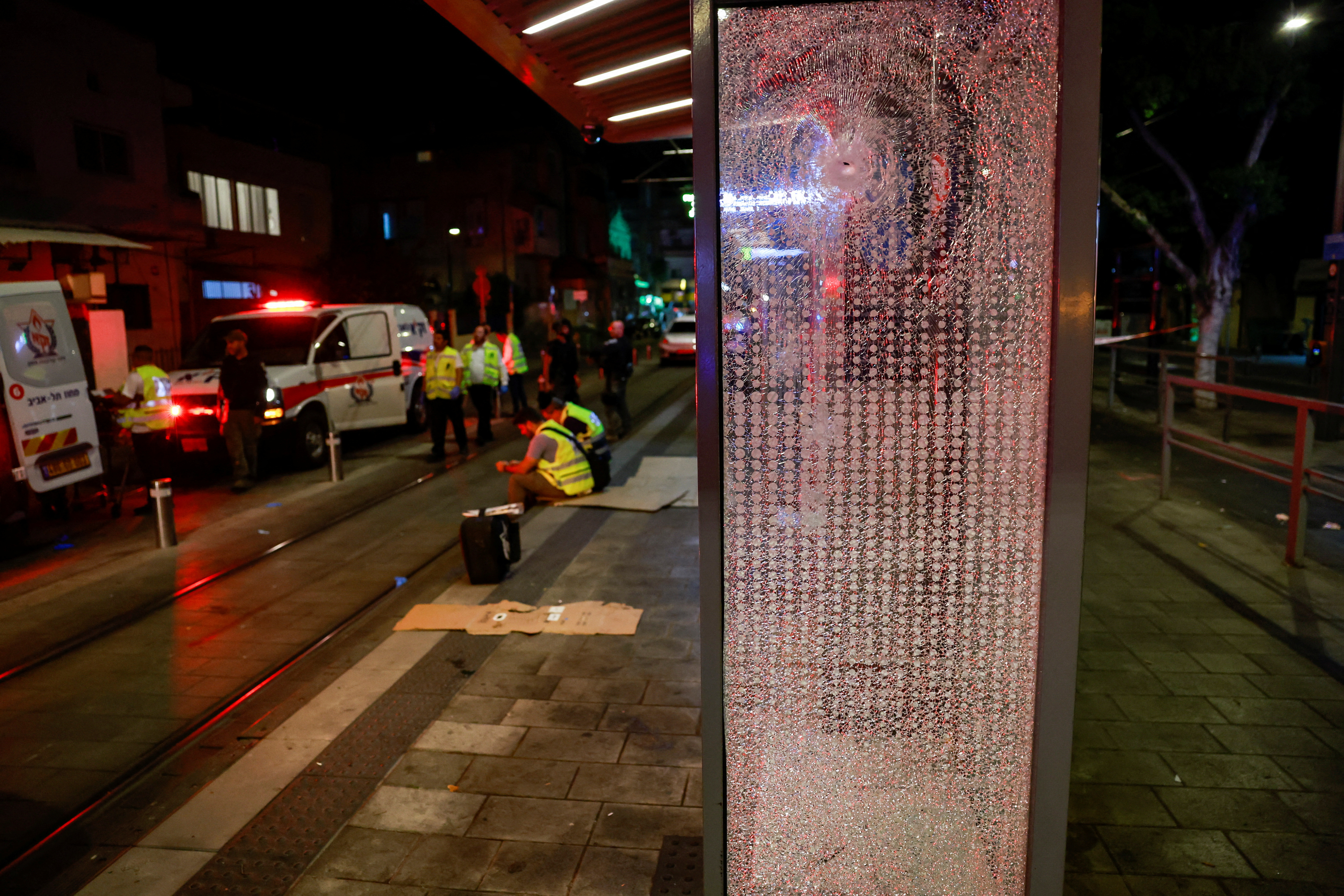 STRELJANJE, NAPAD, TEL AVIV