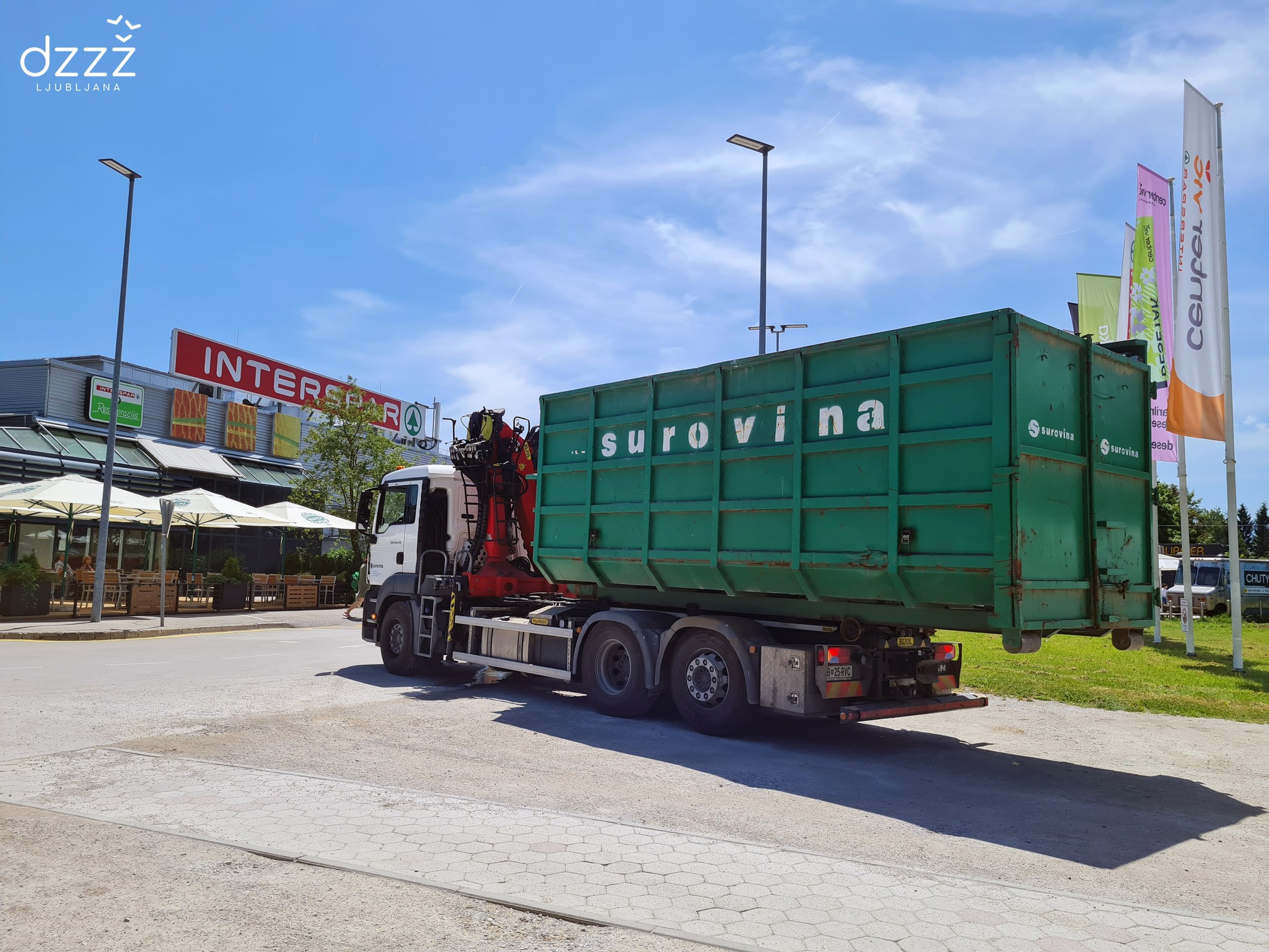 Utrinek iz pretekle akcije zbiranja papirja (Foto: DZZZ) 