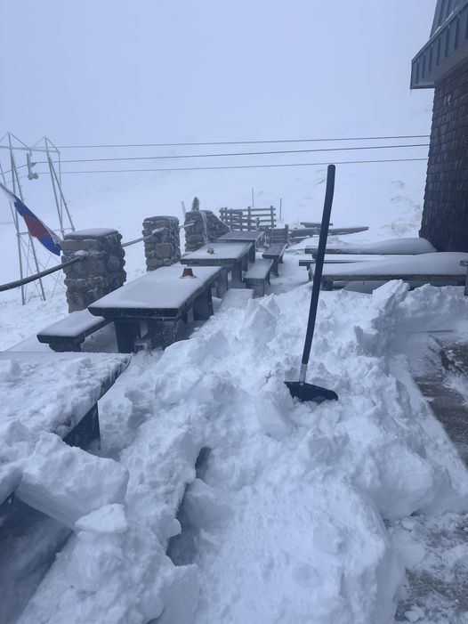 sneg, kamniška koča