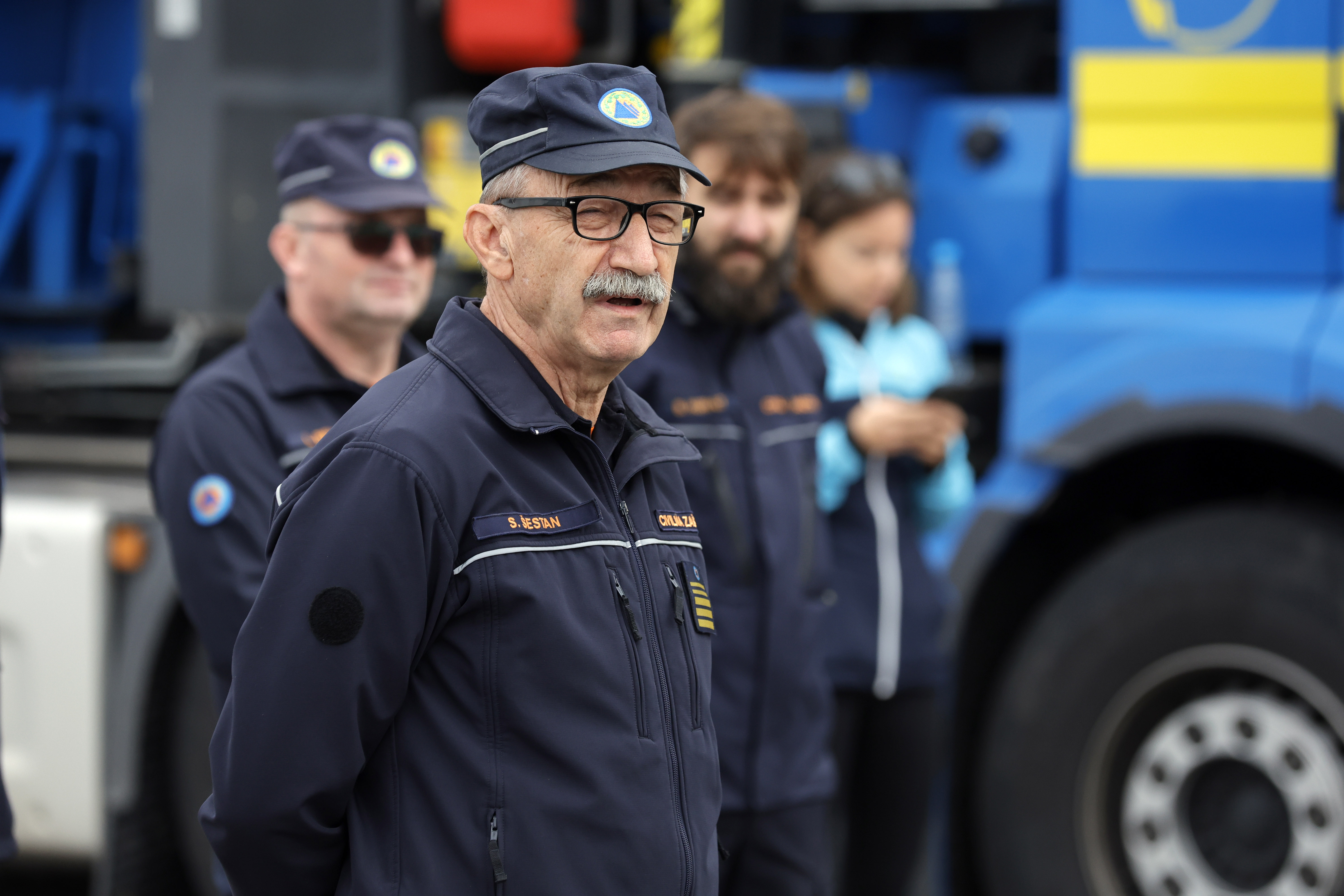 Civilna zaščita na poti v BiH (Foto: Borut Živulovic/F.A.BOBO)