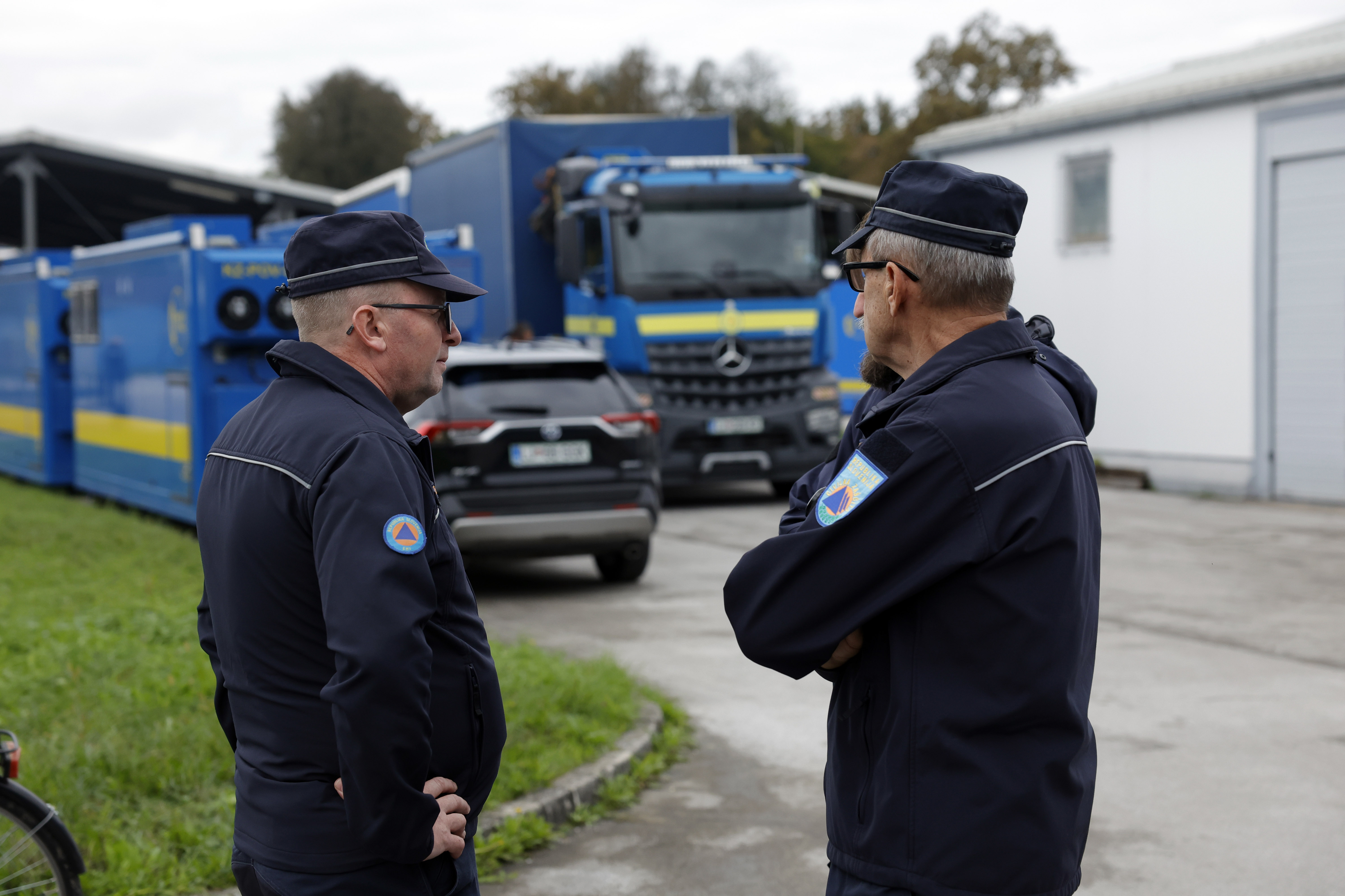 Civilna zaščita na poti v BiH (Foto: Borut Živulovic/F.A.BOBO)