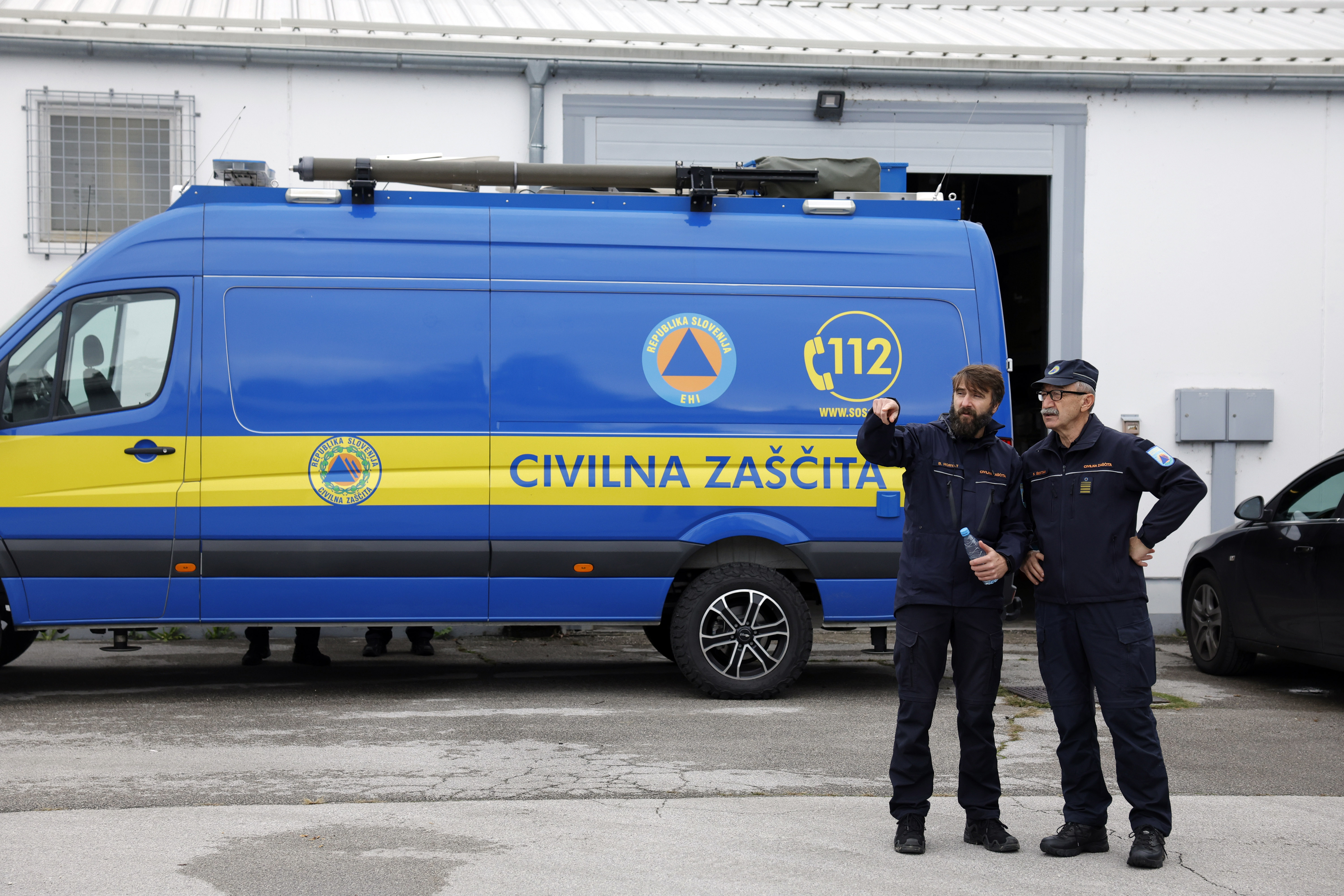 Civilna zaščita na poti v BiH (Foto: Borut Živulovic/F.A.BOBO)