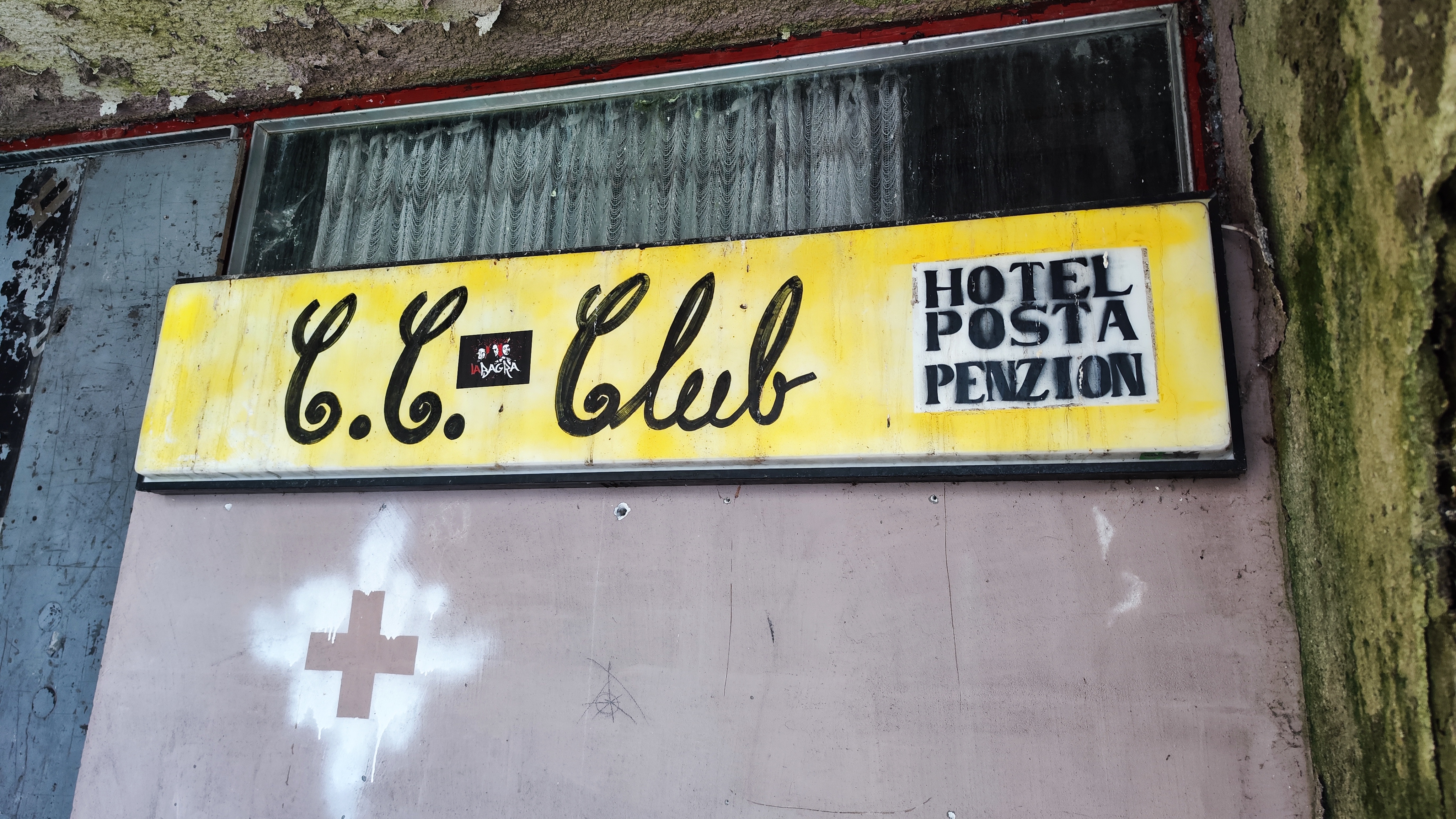 hotel pošta, jesenice, rušenje