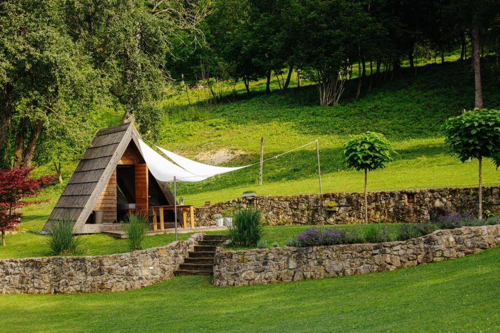 Gozdne Vile Va Vrti (2)