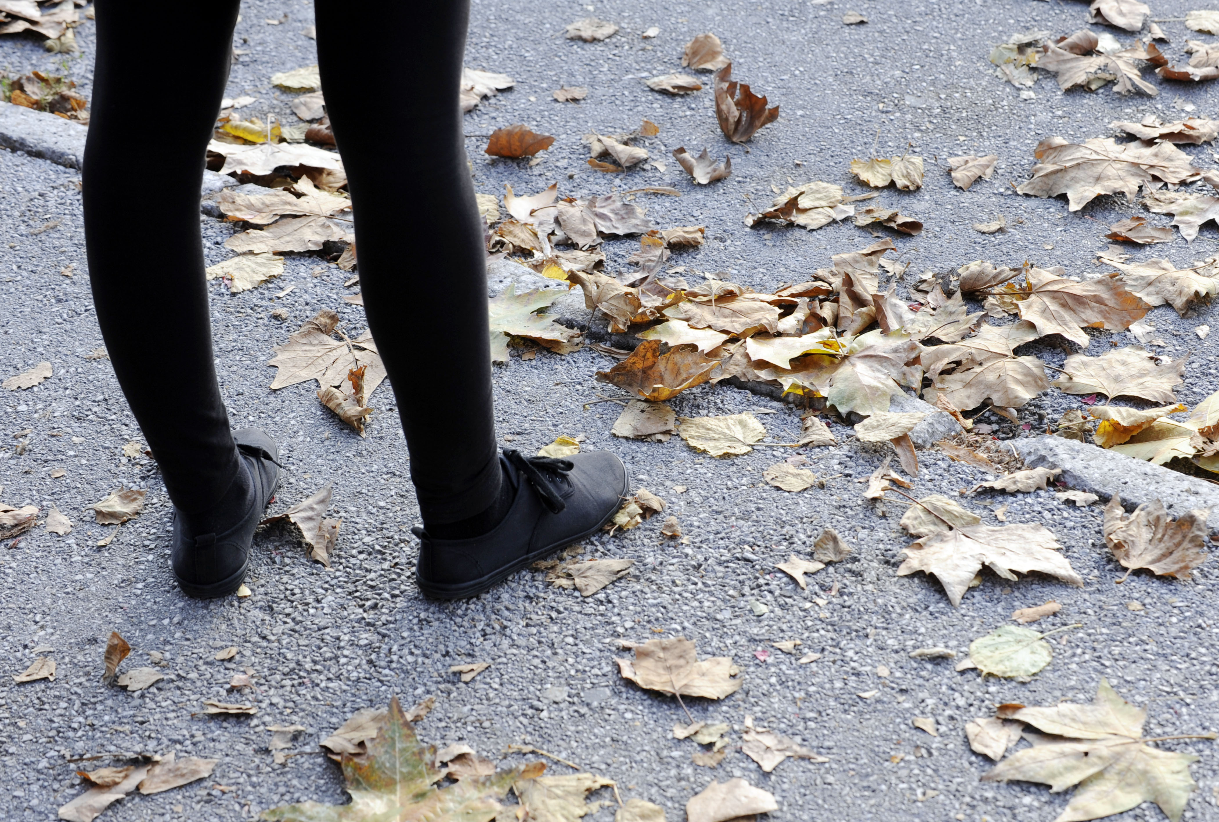 jesen, moški, noge