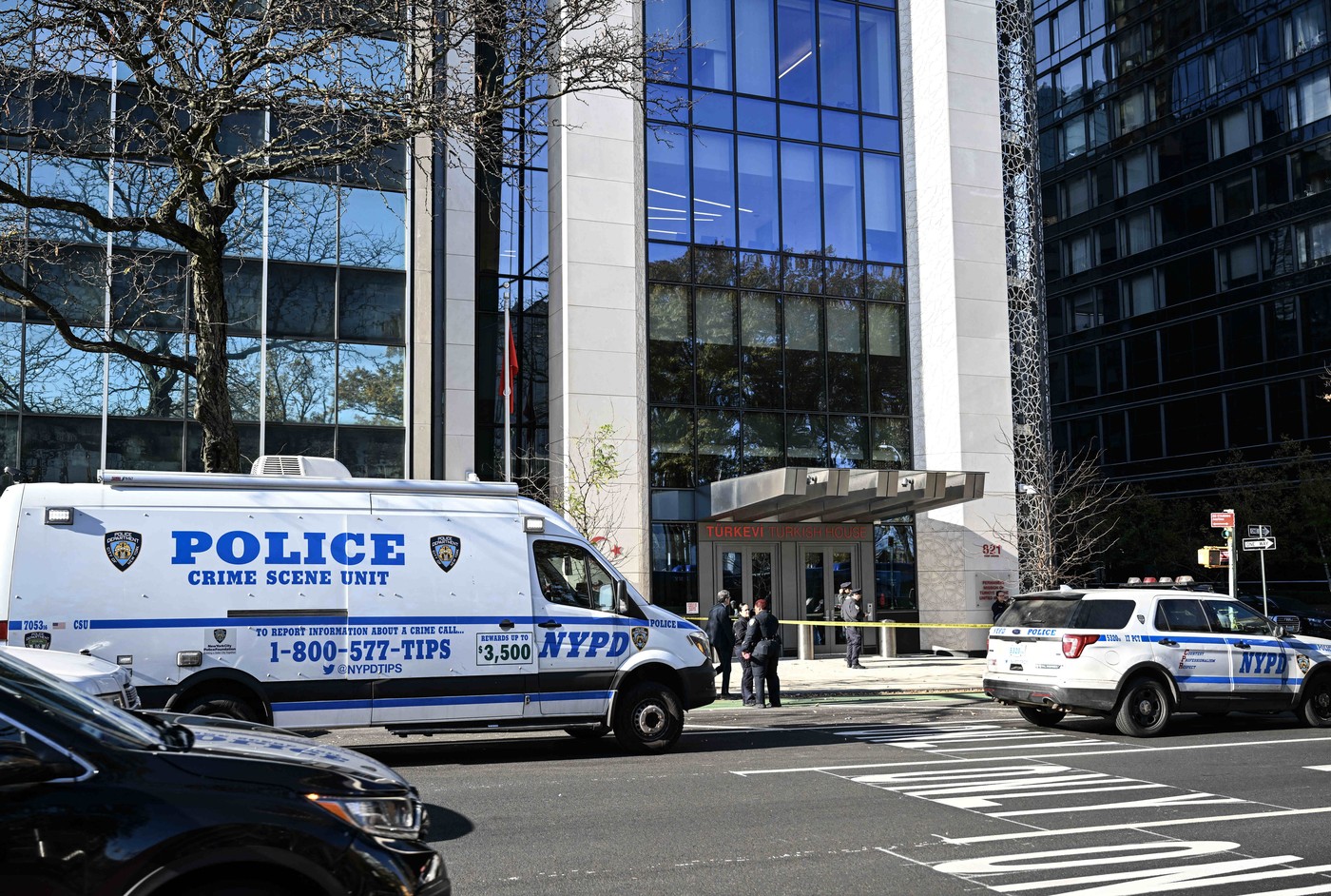 NAPAD, nož, new york, policija