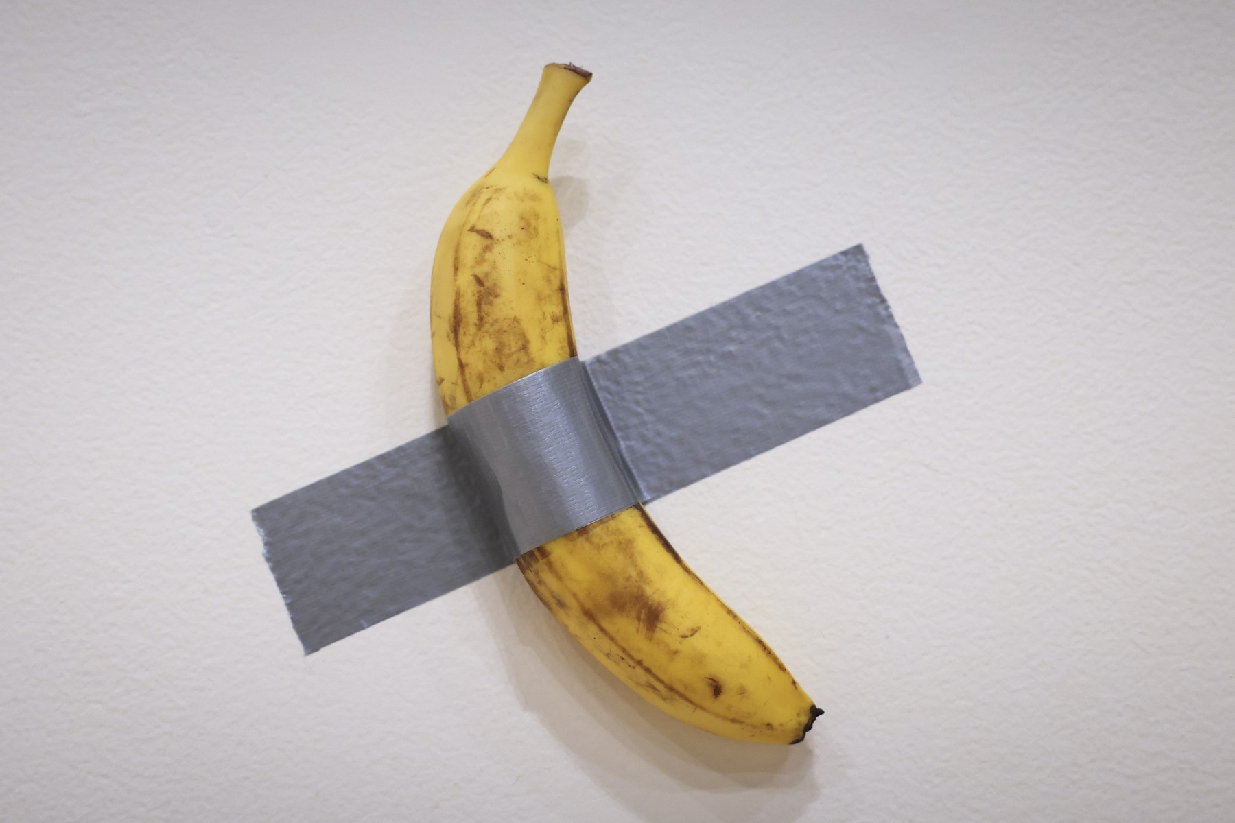 banana, umetniško delo, Maurizio Cattelan
