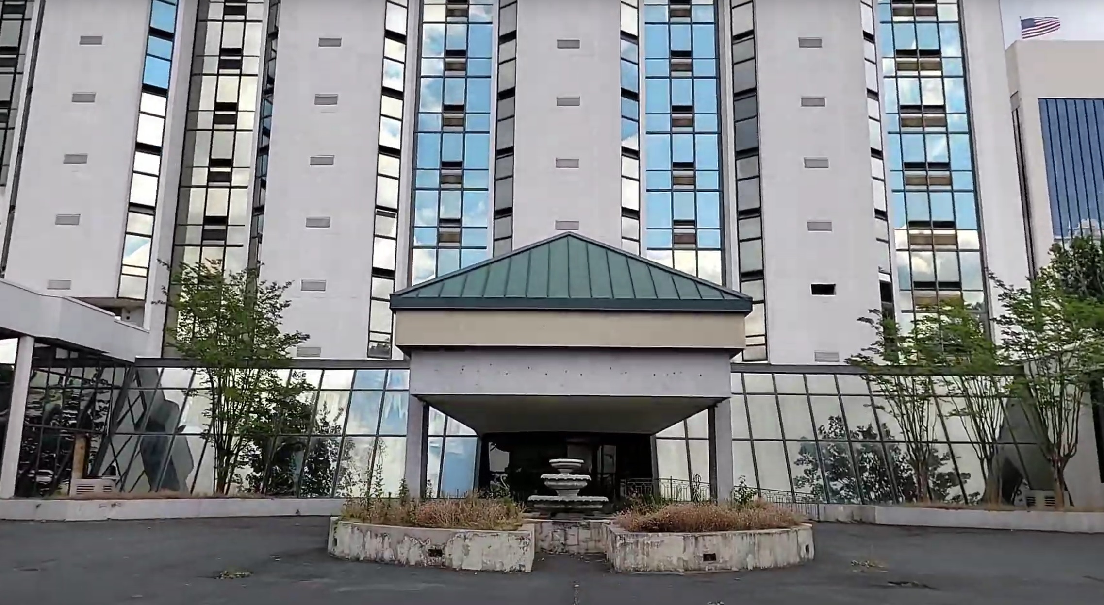 hotel, Ramada Hotel