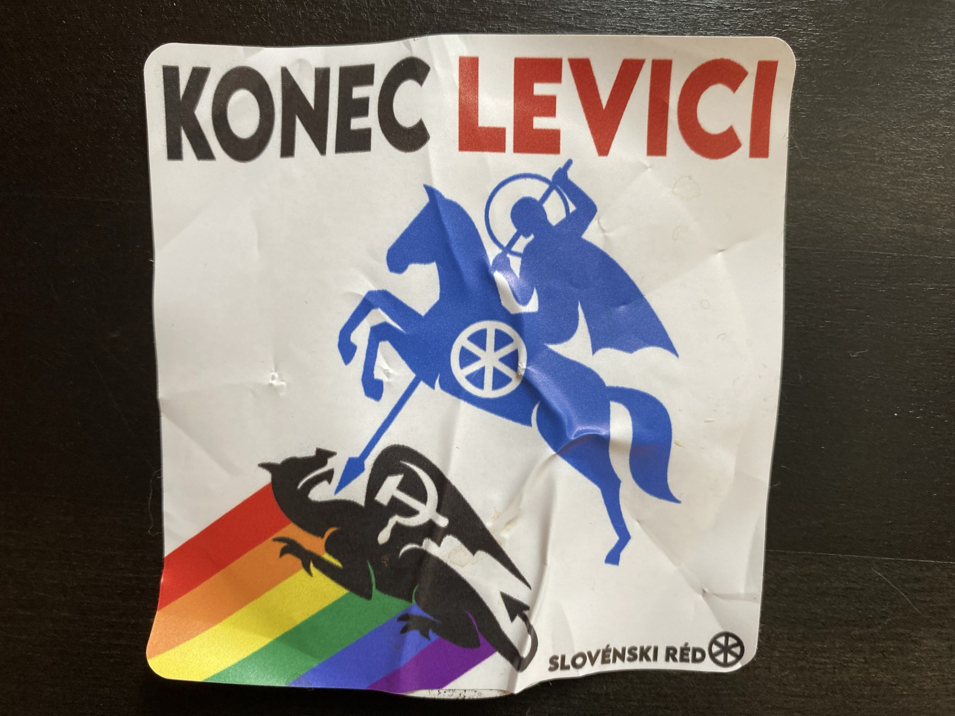 Knjigarna mariborka, napad, homofobija, grafiti