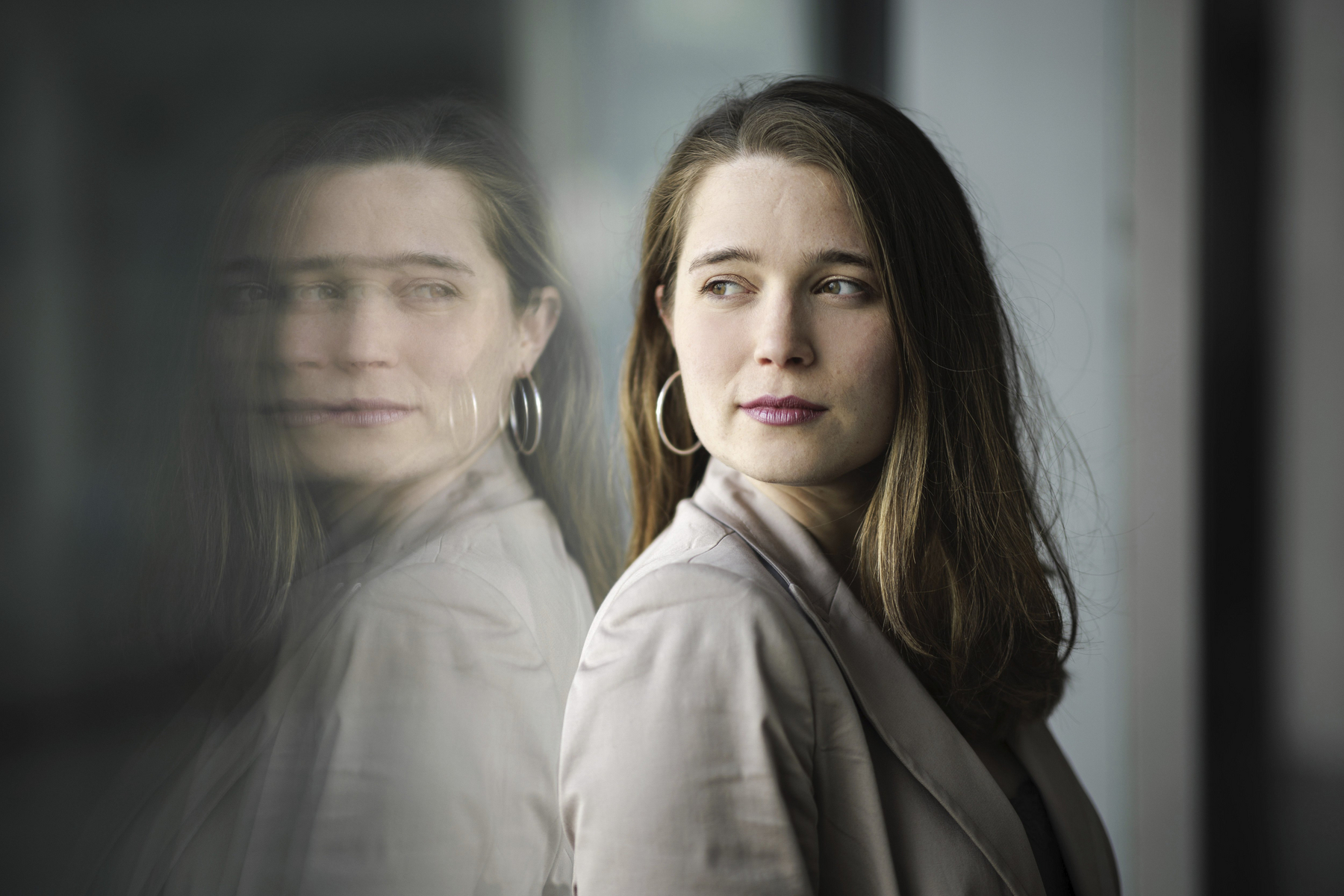 zaupanje, ženska, razmišljanje