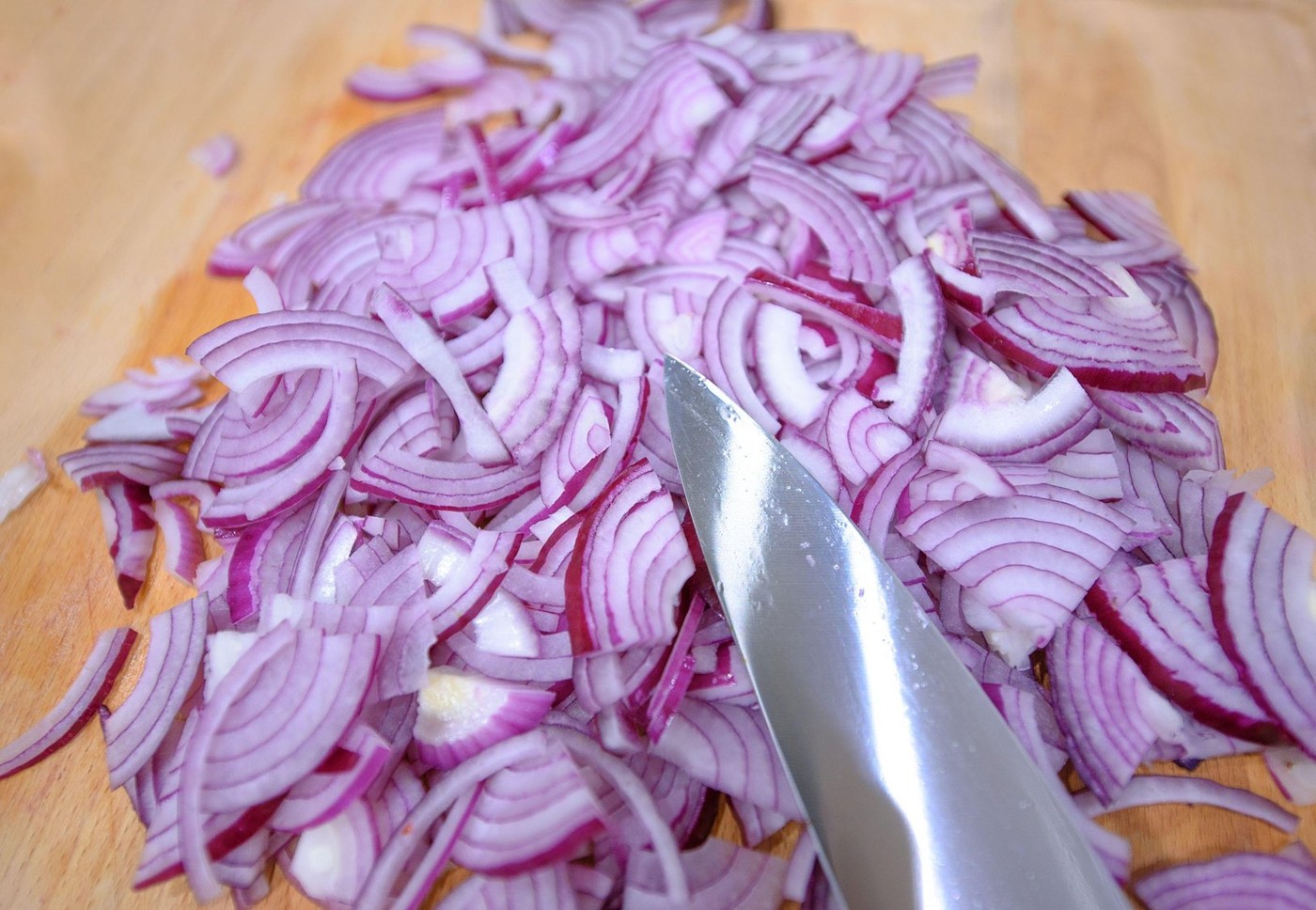 čebula, rezanje čebule, sekljanje