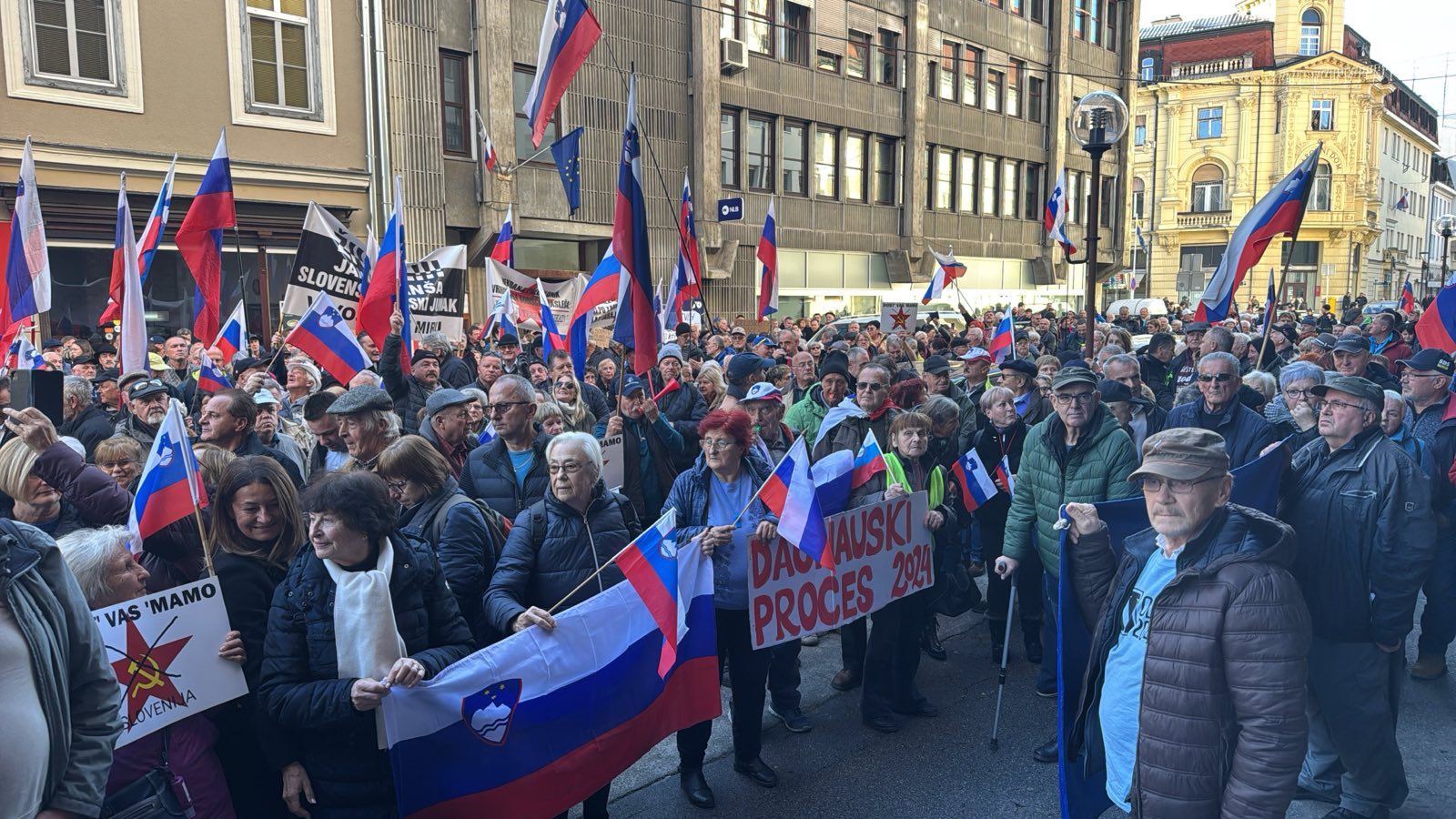 Prizor izpred celjskega okrožnega sodišča (Foto: N1)