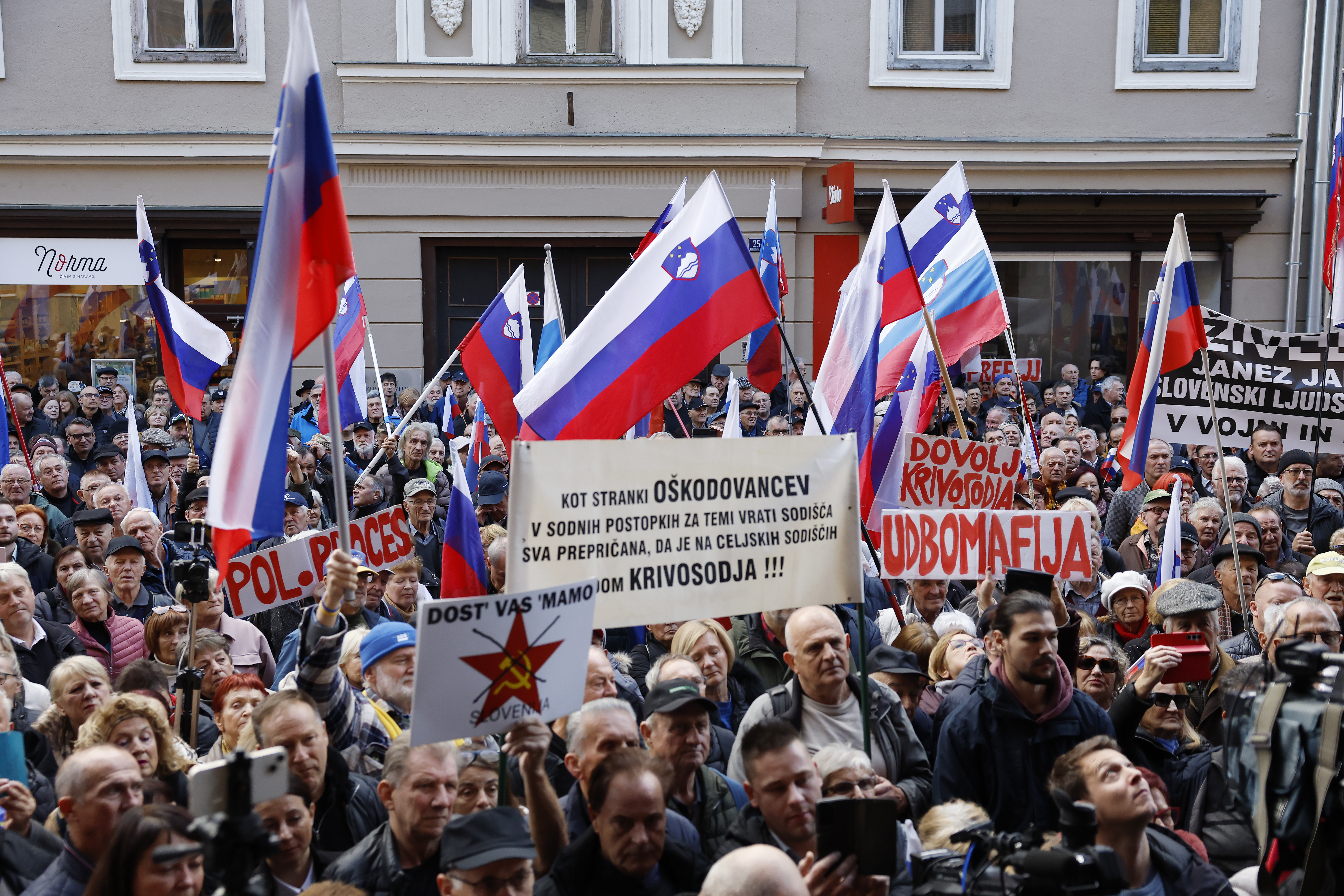 celje, janez janša, protest