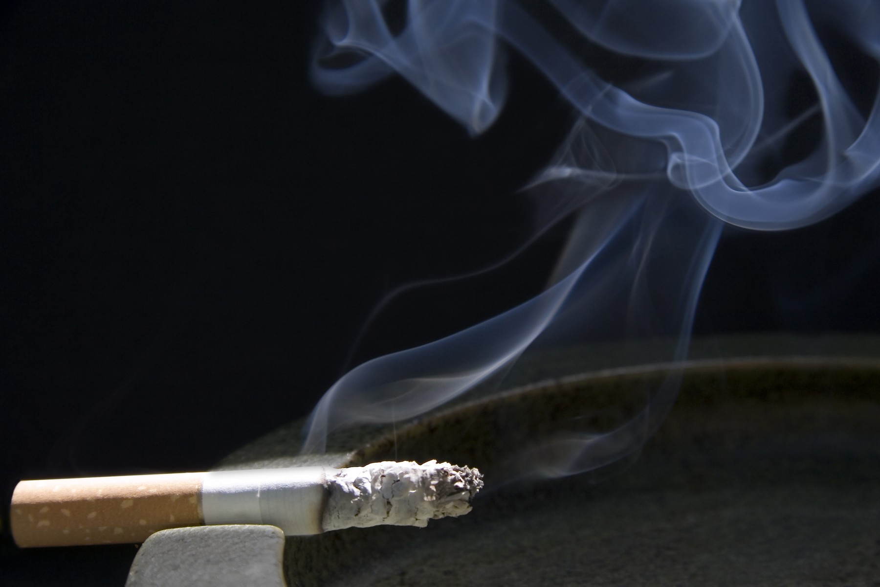 tobačni dim, cigaret