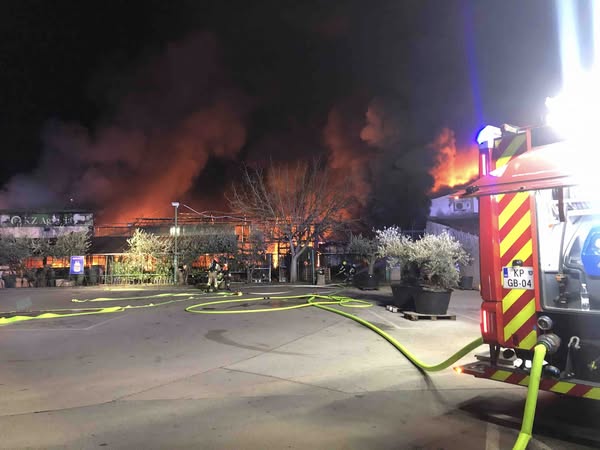 Požar v trgovini Agrarija Lucija (Foto: Obalno-kraška gasilska regija)
