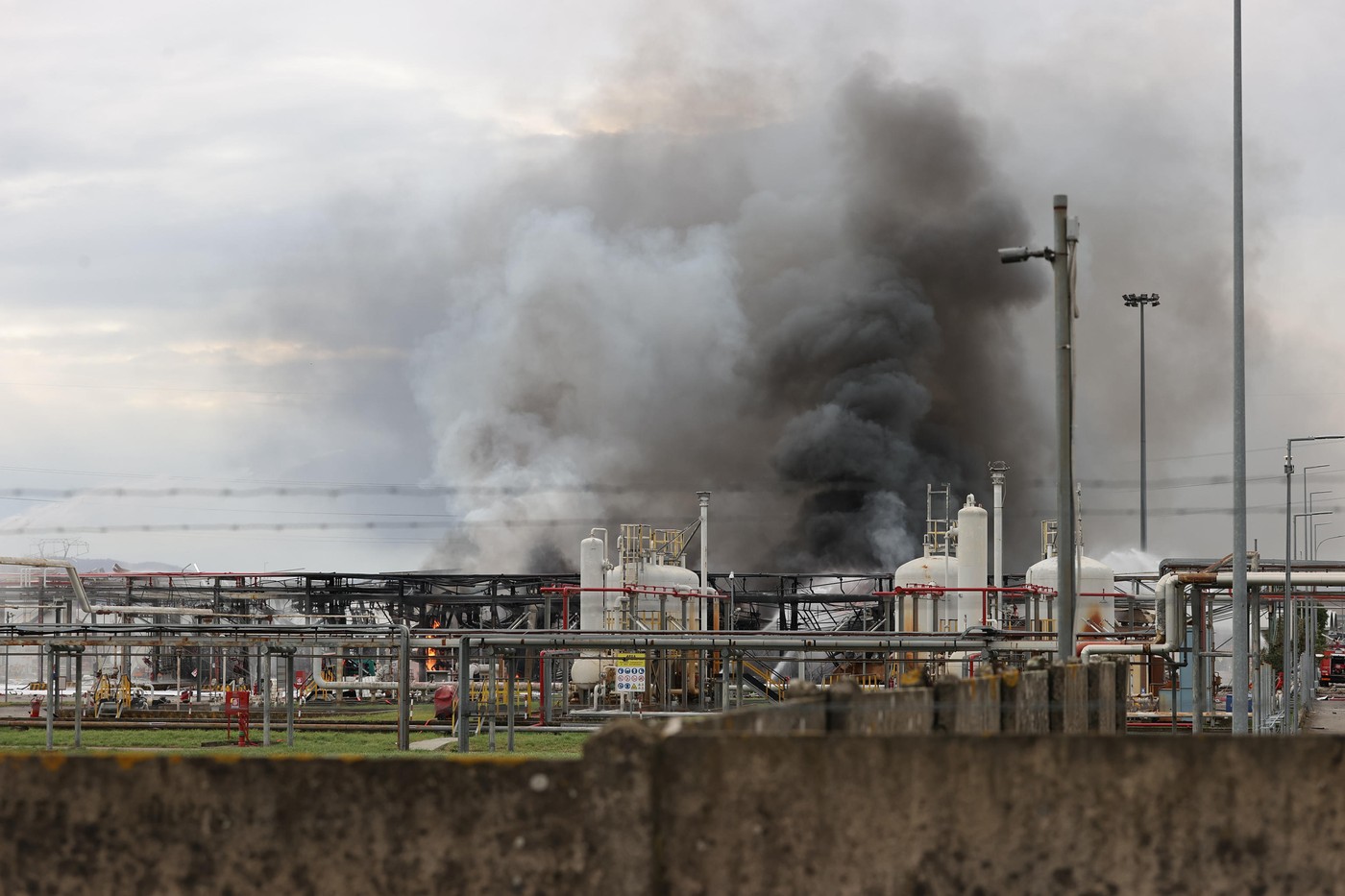 Eni, Firenze, eksplozija, rafinerija