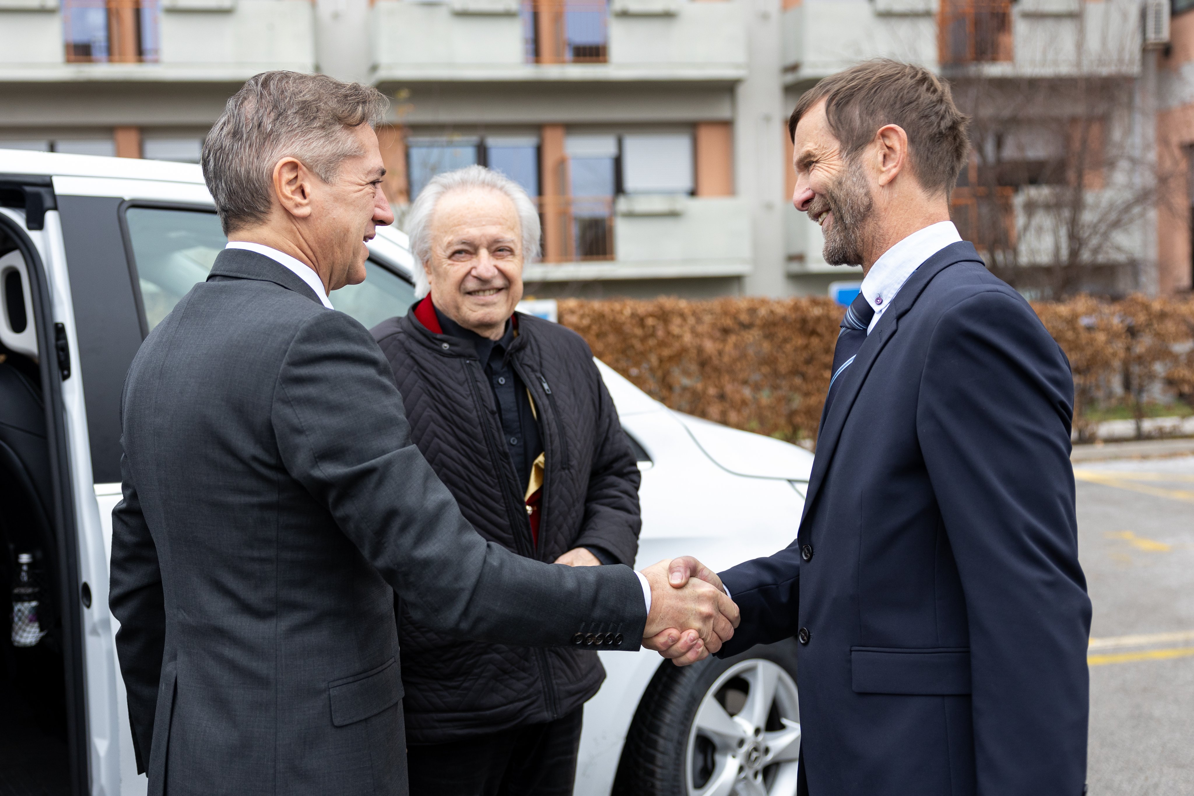 Dom Danice Vogrinec, Robert Golob, Alfi Nipič