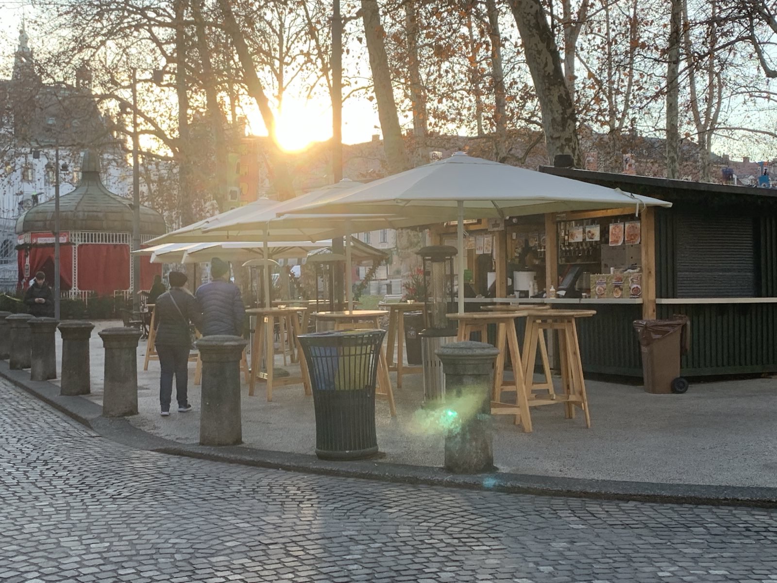 sejemske hiške, praznični sejem, sejem, ljubljana, ponudba, kuhano vino